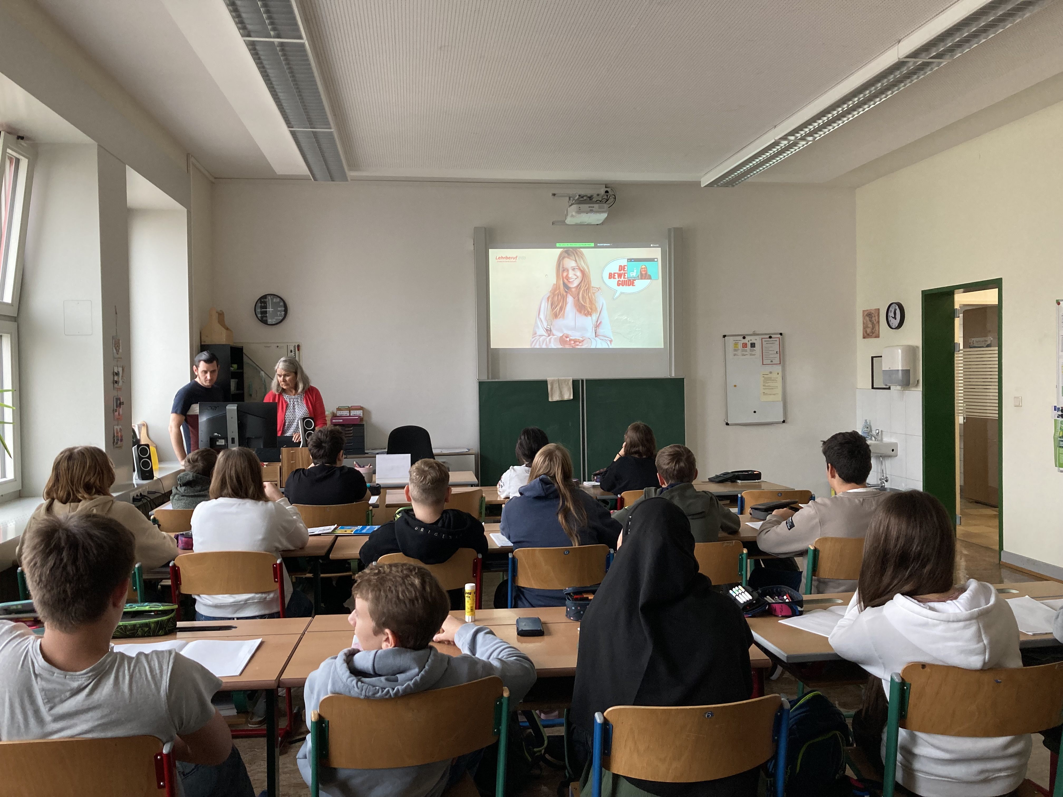 Klaudia Aldjic gab den Schüler:innen wertvolle Inputs rund um das Thema Bewerbung. Klaudia Aldjic gab den Schüler:innen wertvolle Inputs rund um das Thema Bewerbung.