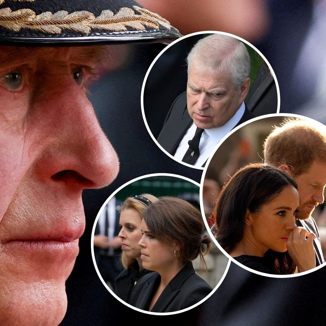 König Charles III. mistet aus.