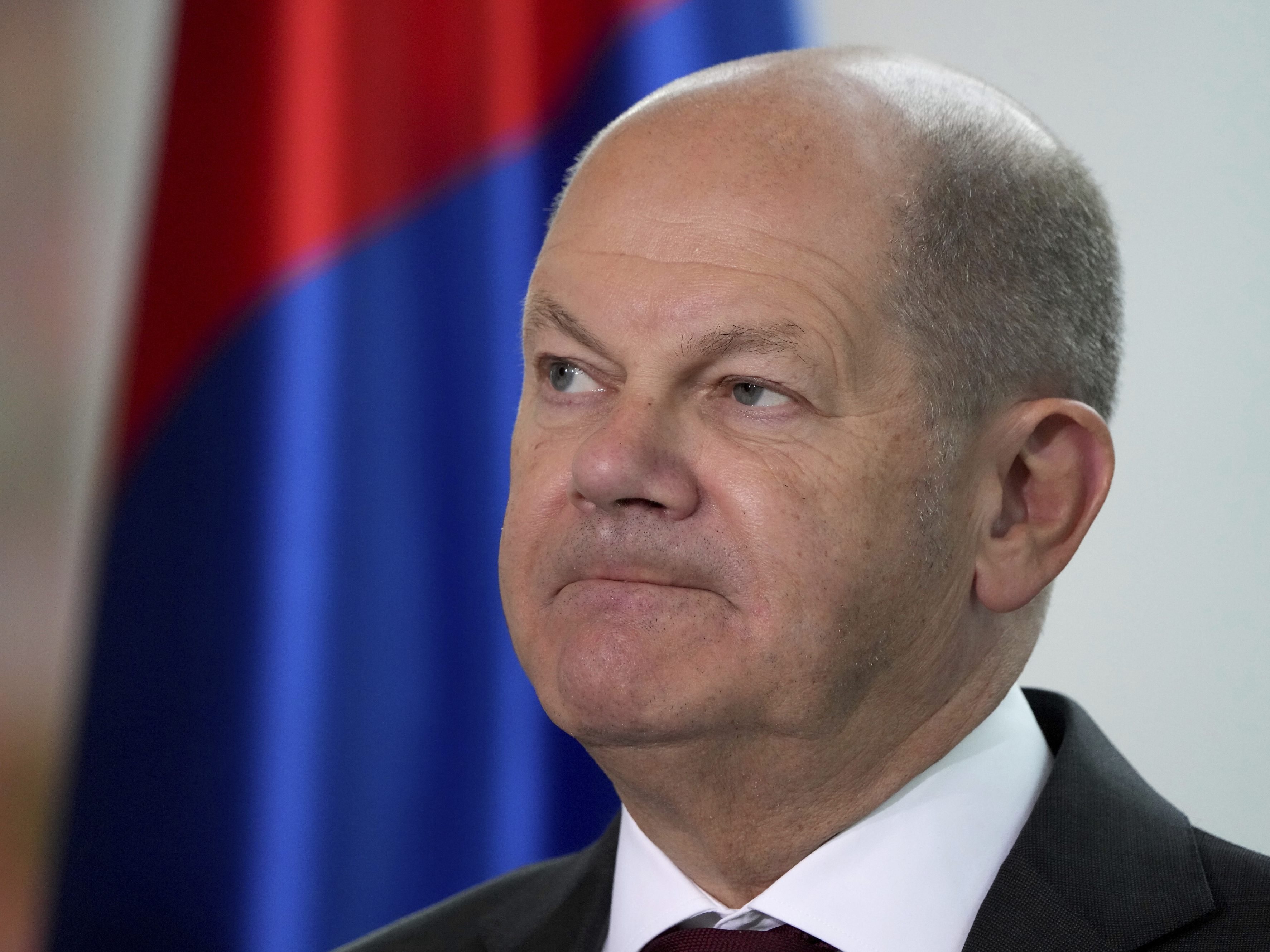 Laut Olaf Scholz sollen drei deutsche AKWs in Betrieb bleiben. Laut Olaf Scholz sollen drei deutsche AKWs in Betrieb bleiben.