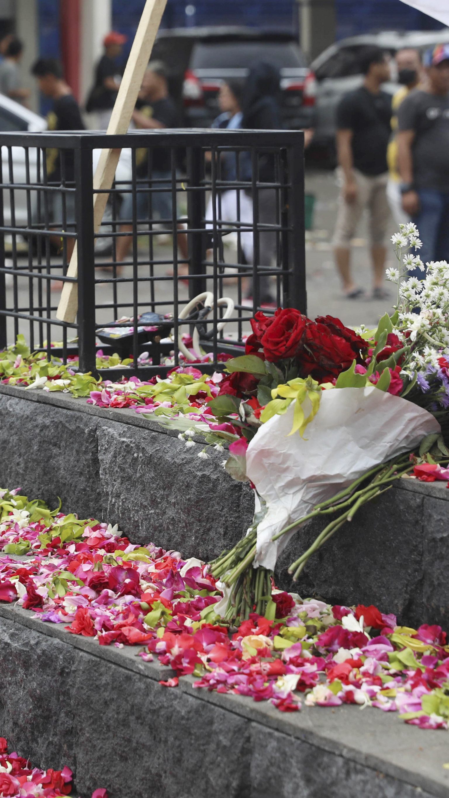 Nach Ausschreitungen nach einem Fußballmatch in Indonesien sind 174 Menschen gestorben.
