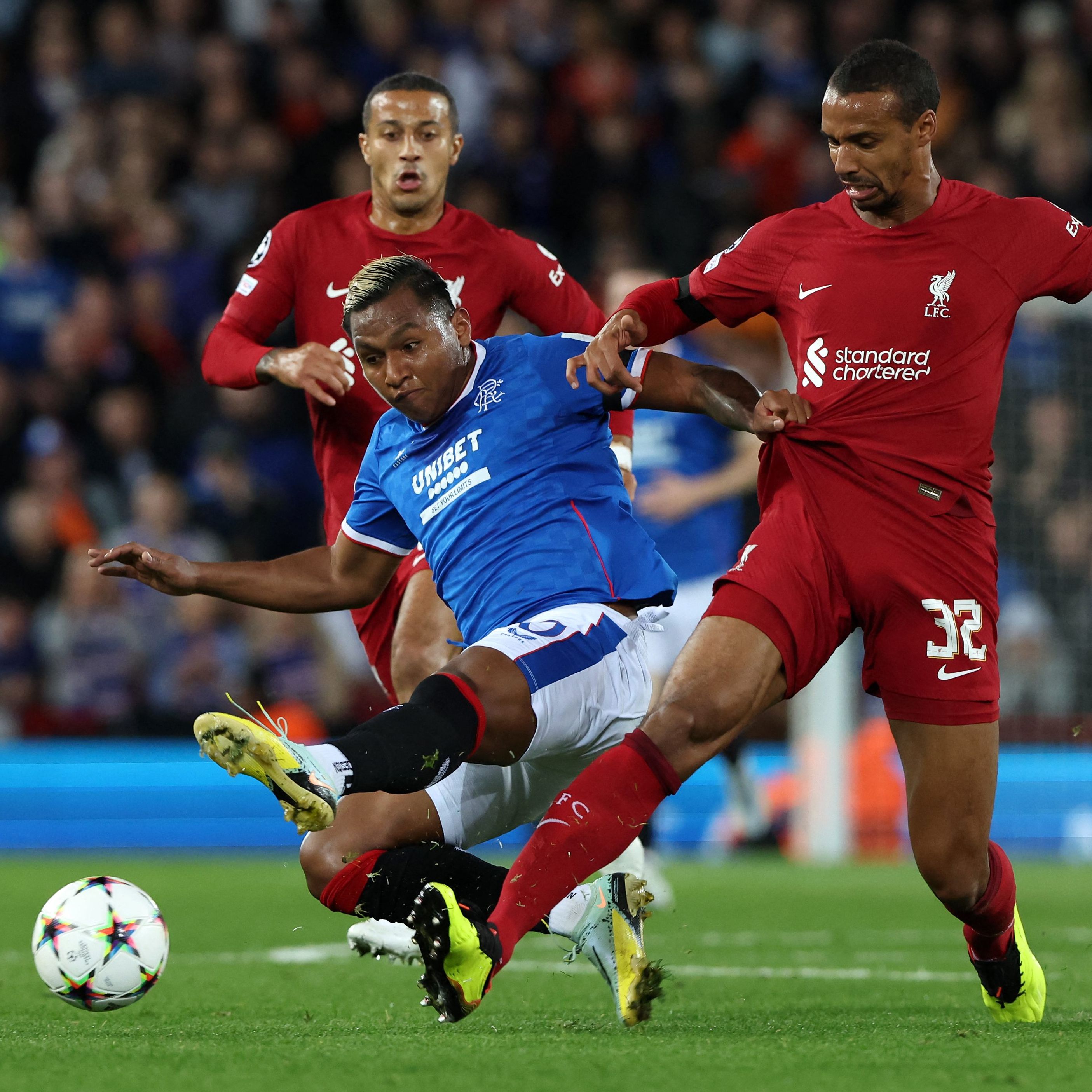 Nach einer Niederlage in der Premier League gegen Arsenal muss Liverpool am Mittwoch in der CL zu den Rangers nach Glasgow.