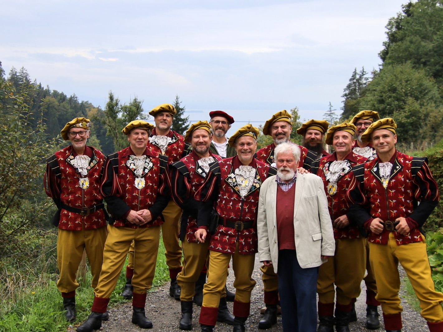 Raubritterbesuch auf der Ruggburg / Faschingsauftakt am 11.11 im Leiblachtal Raubritterbesuch auf der Ruggburg / Faschingsauftakt am 11.11 im Leiblachtal