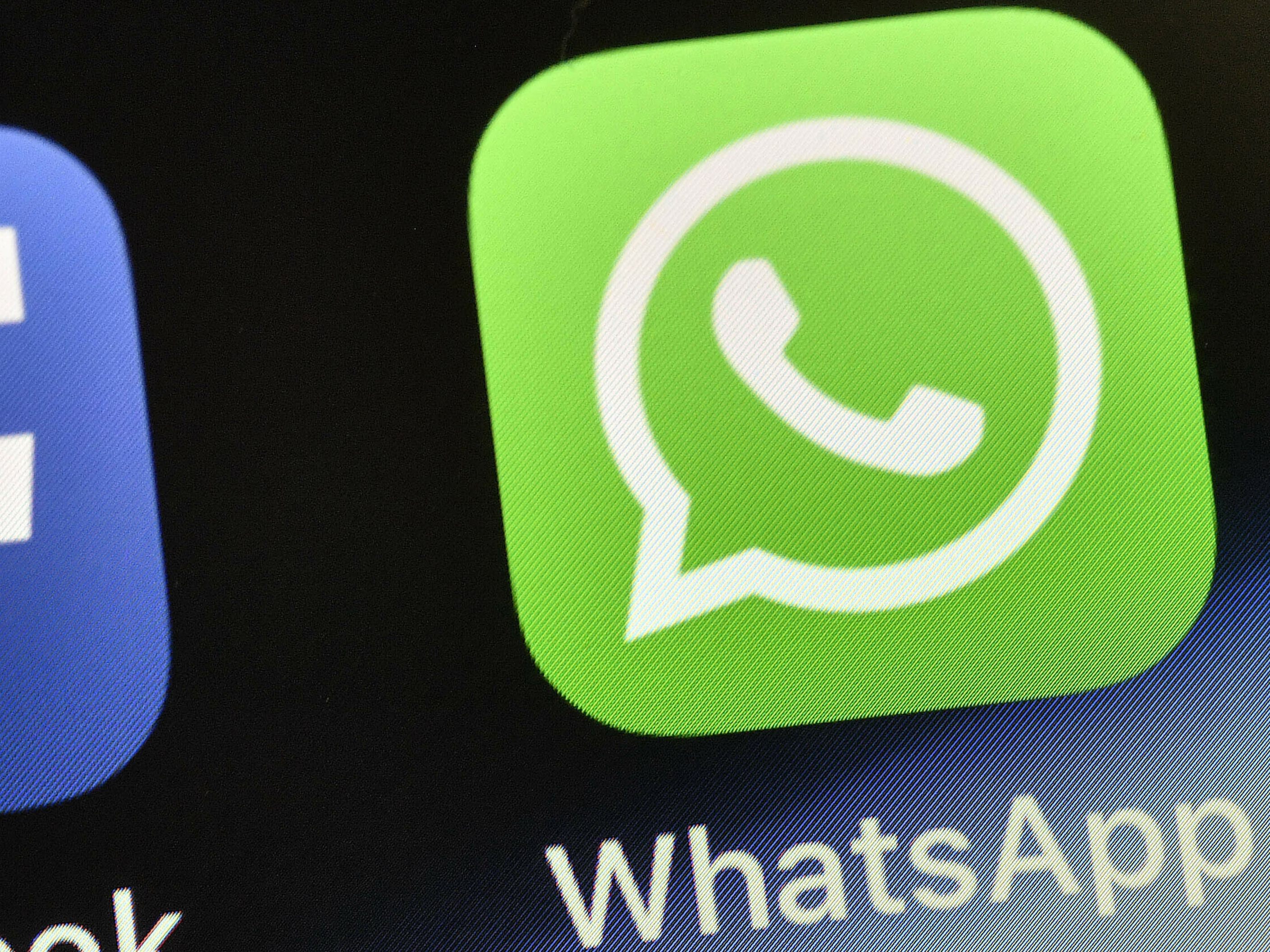 Der Messenger-Dienst WhatsApp ist nach einer Störung seit Dienstagfrüh nun wieder online. Der Messenger-Dienst WhatsApp ist nach einer Störung seit Dienstagfrüh nun wieder online.