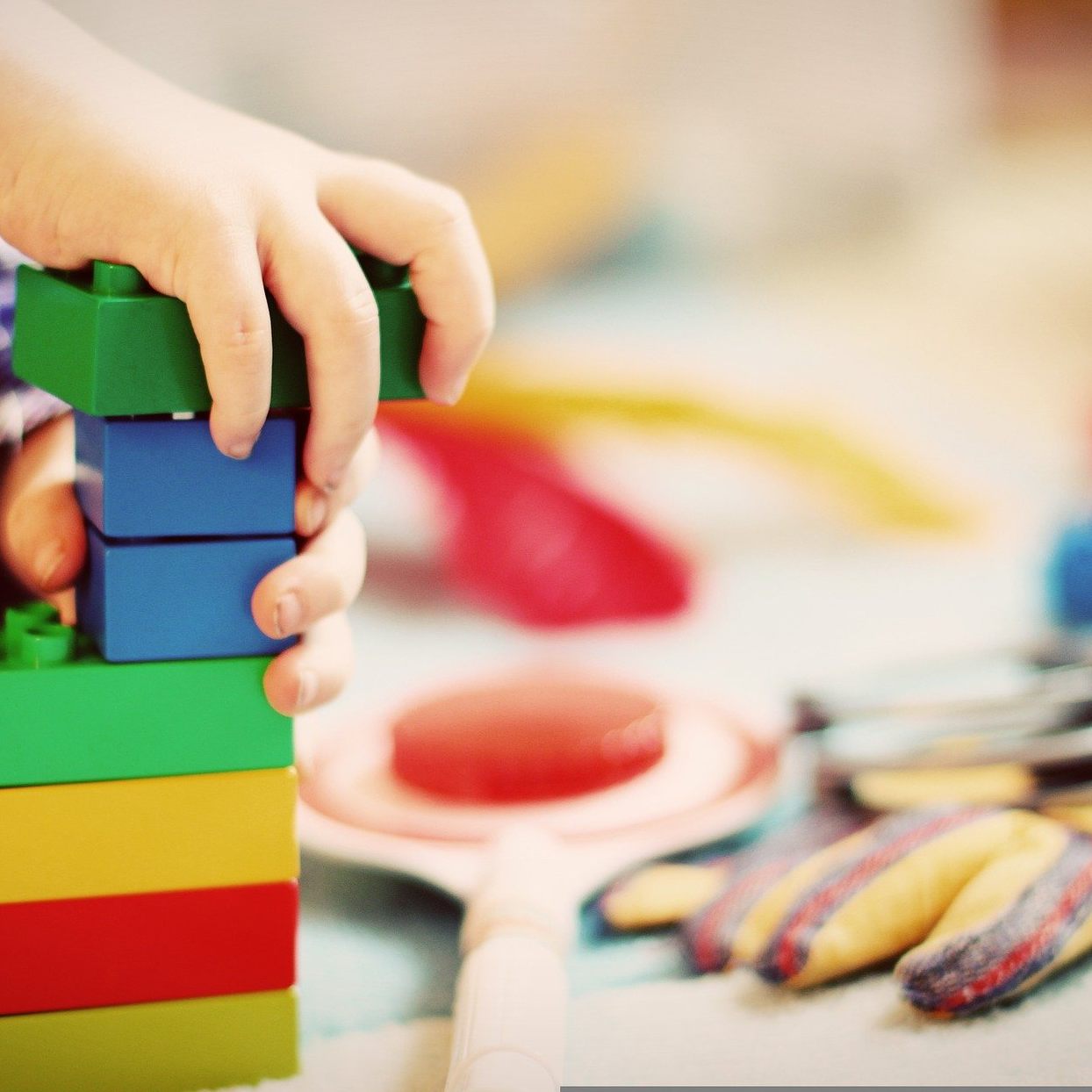Kindergartenpädagogen bemerkten die Belastung vieler Familien durch die Teuerung.