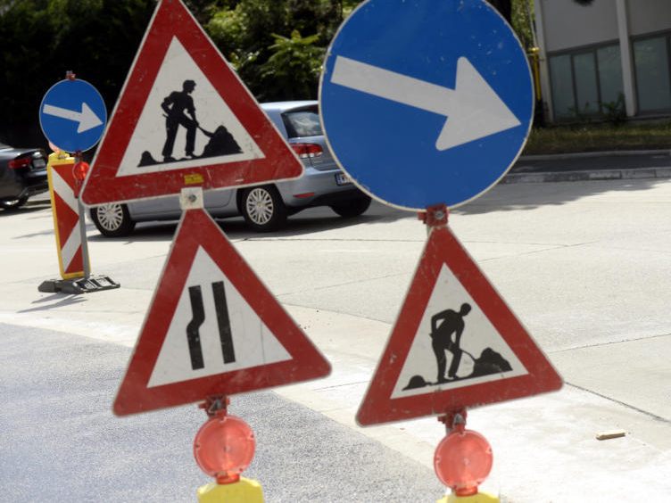 Am 24. Oktober 2022 starten Straßenbauarbeiten in der Sterngasse in Wien-Liesing.