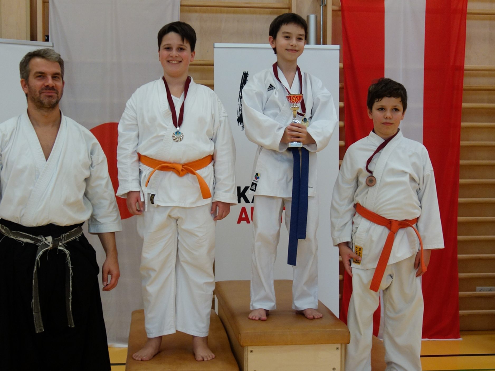 Elia Hörburger jubelt über Silber beim Mastercup in Kematen Elia Hörburger jubelt über Silber beim Mastercup in Kematen