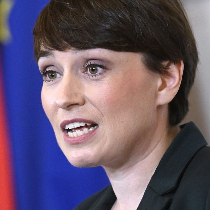 Sigrid Maurer bestätigt Gerüchte - Minister Rauch will bald über Maskenpflicht entscheiden.