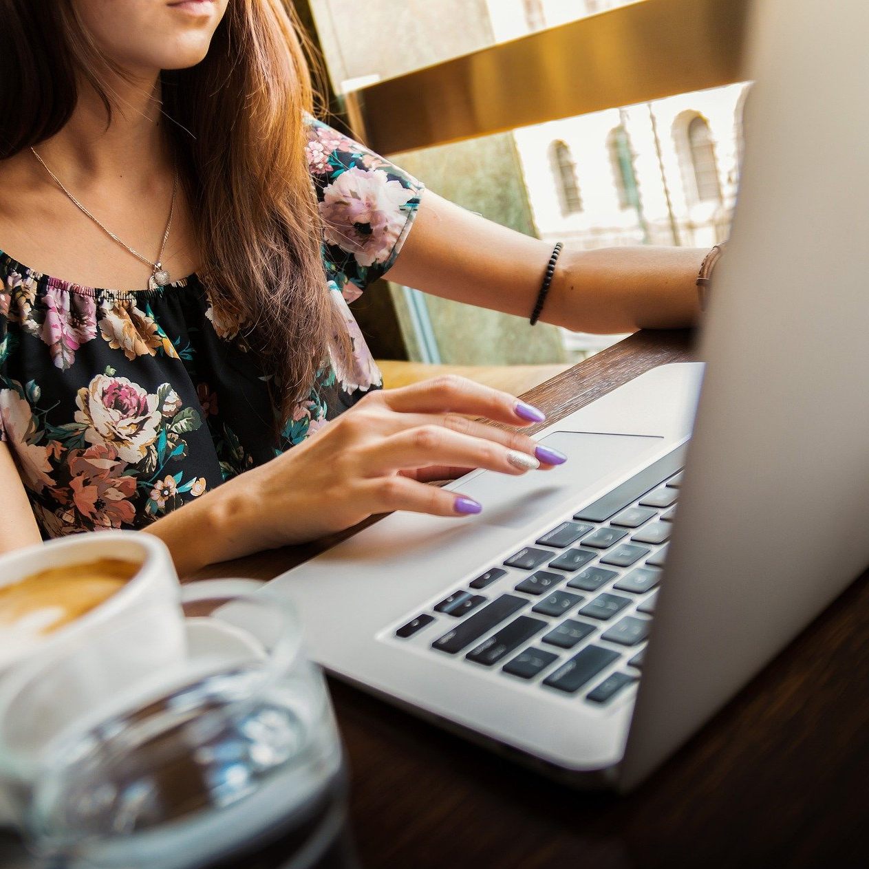 Ein Projekt soll dabei helfen Frauen mit Migrationshintergrund am Arbeitsmarkt in Österreich zu integrieren.