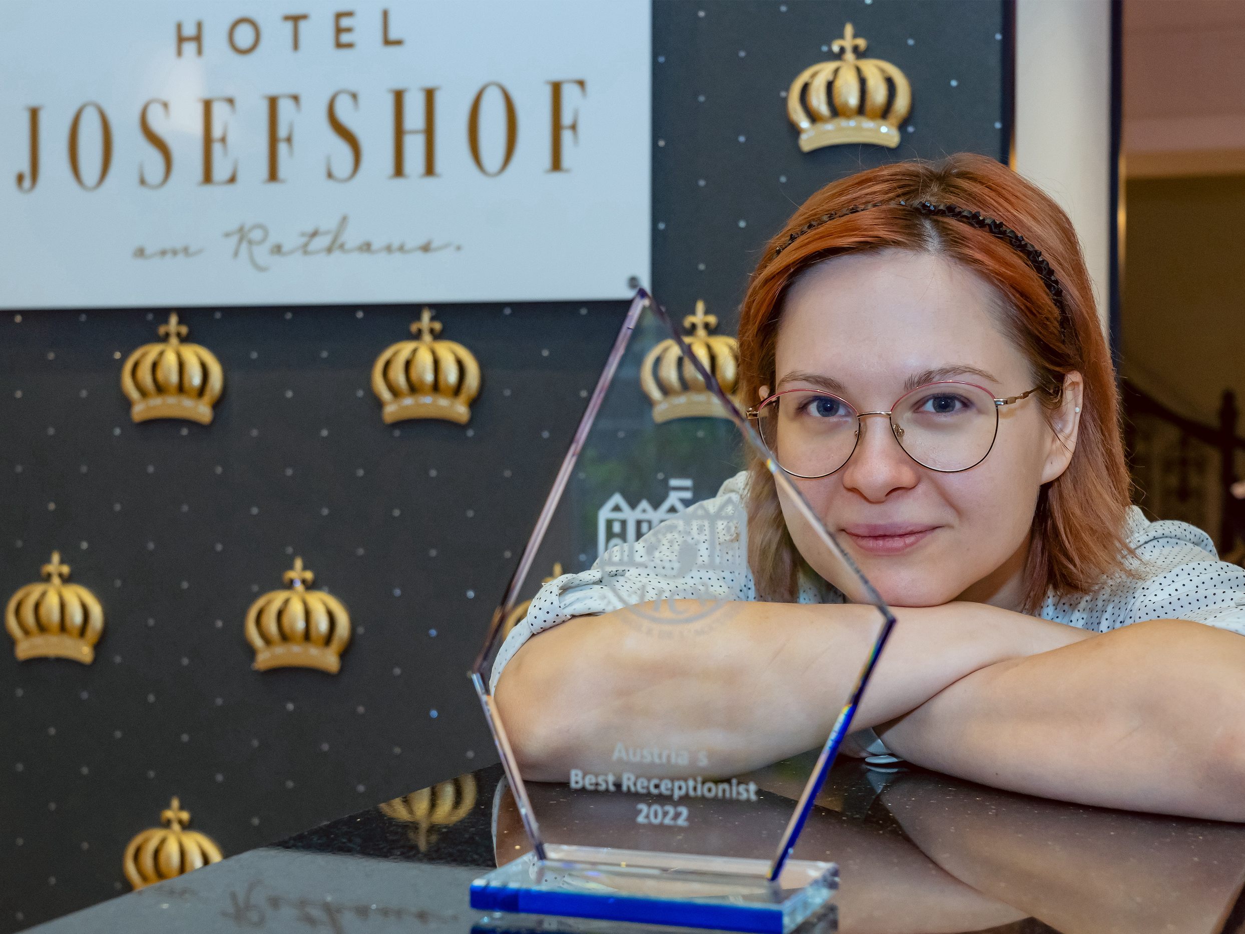 Laura Lukasova vom Wiener Hotel Josefshof wurde zur besten Rezeptionistin Österreichs im Jahr 2022 gekürt. Laura Lukasova vom Wiener Hotel Josefshof wurde zur besten Rezeptionistin Österreichs im Jahr 2022 gekürt.
