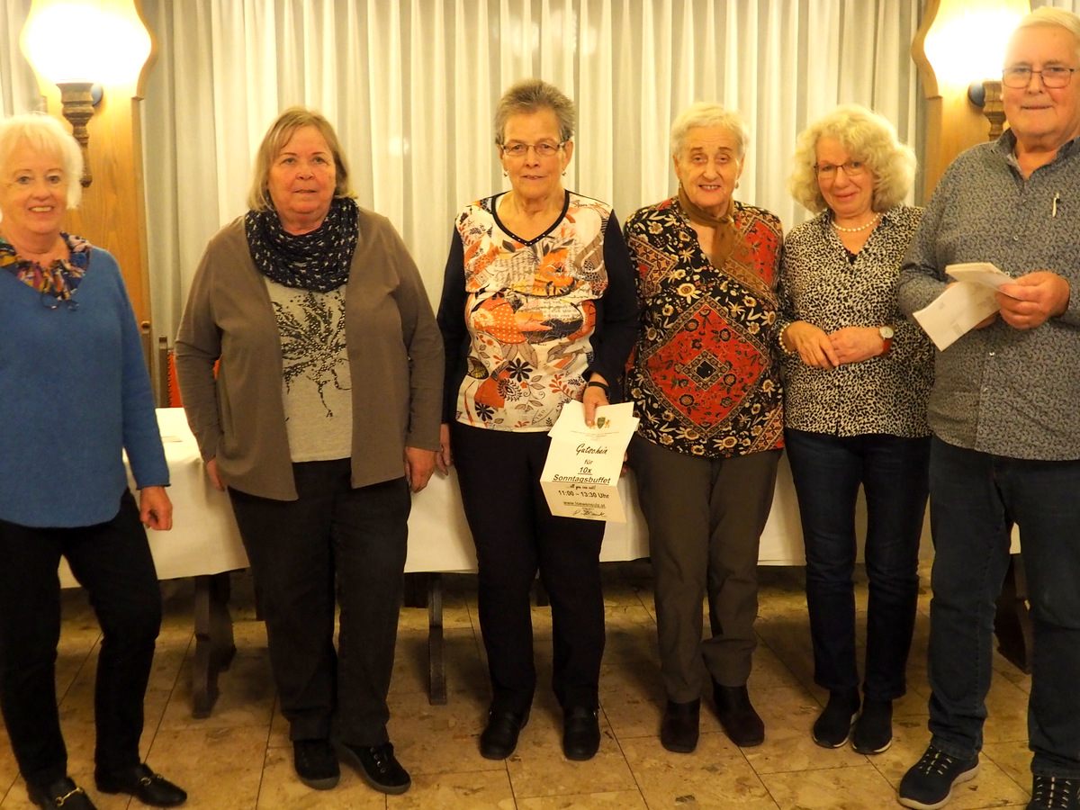 Die Organsisatoren mit Preisträgern Die Organsisatoren mit Preisträgern