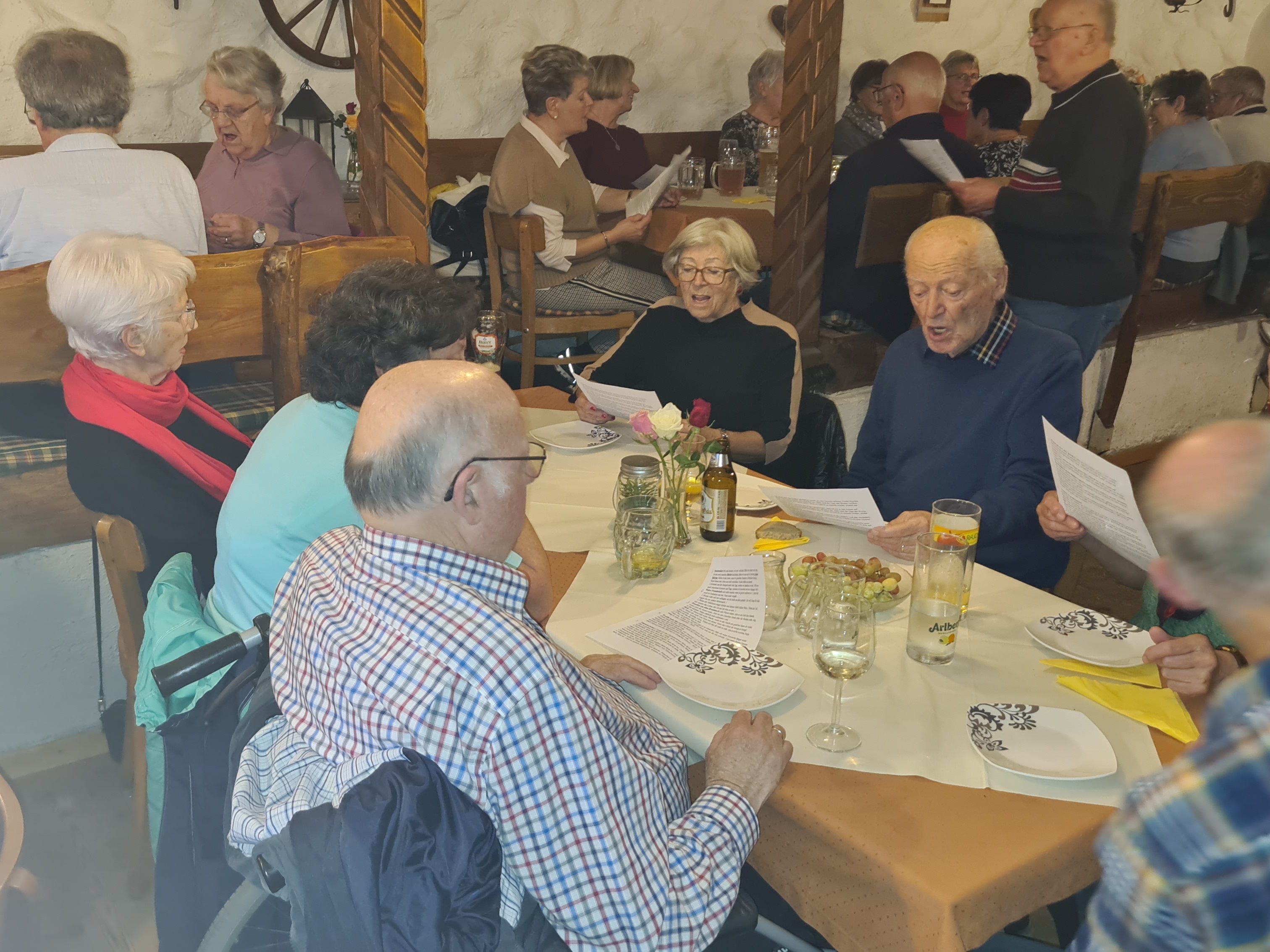 s`Chörle singt.