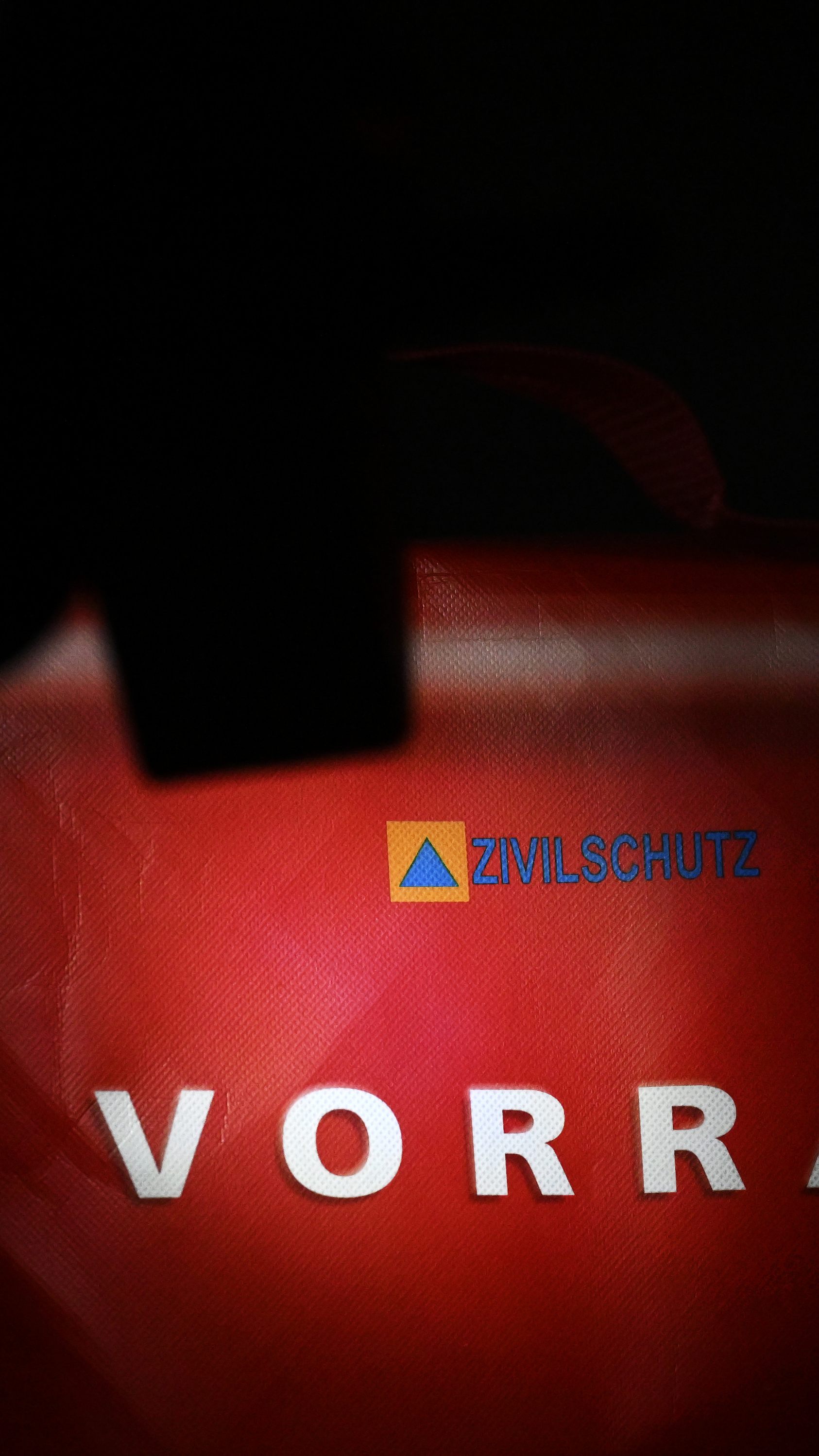 Es wird empfohlen einen Vorrat an Lebensmittel für 14 Tage für den Fall eines Blackouts zuhause zu lagern.