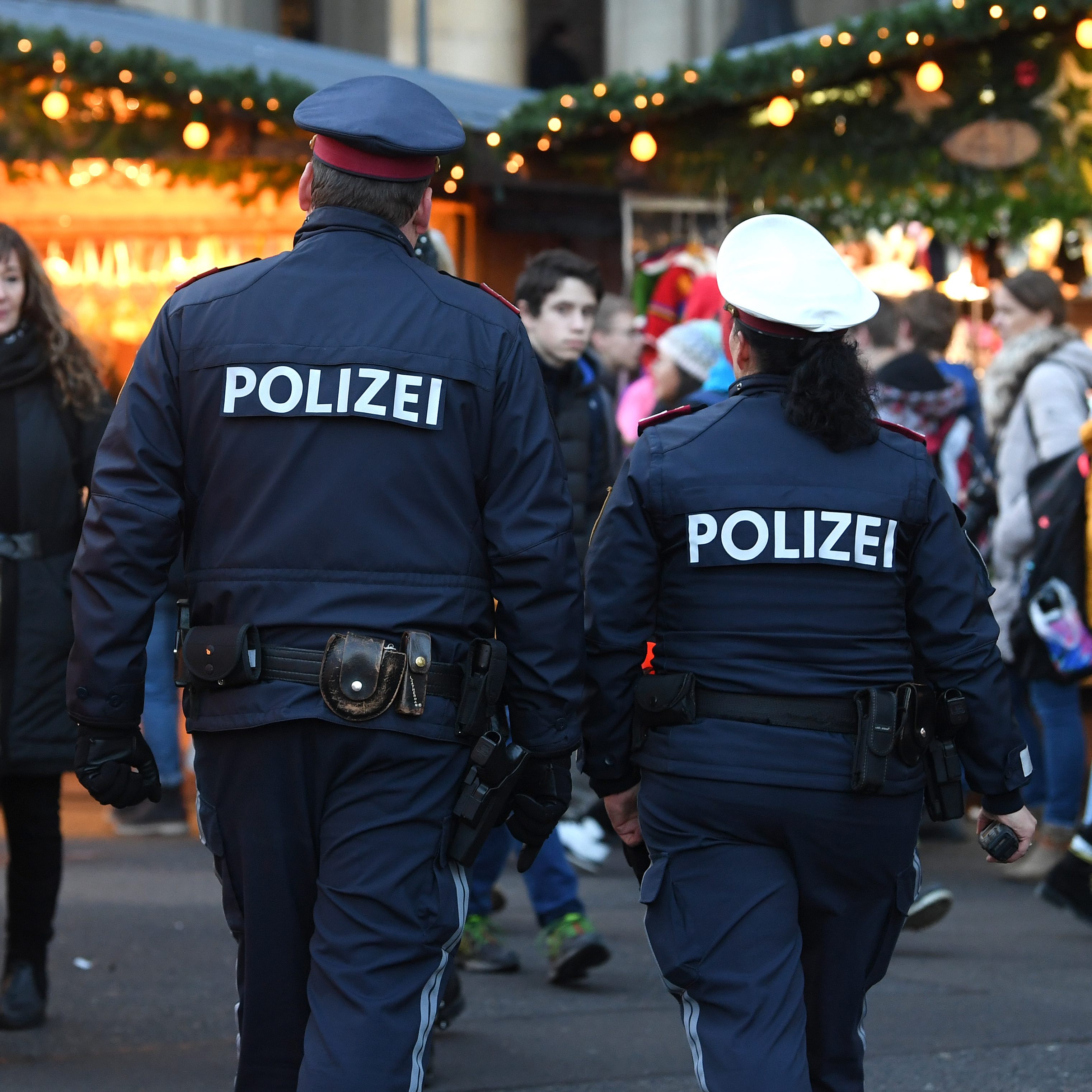 Ein Marktstand-Betreiber bedrohte ein Mitglied der Vergabe-Kommission des Wiener Christkindlmarktes am Rathausplatz.
