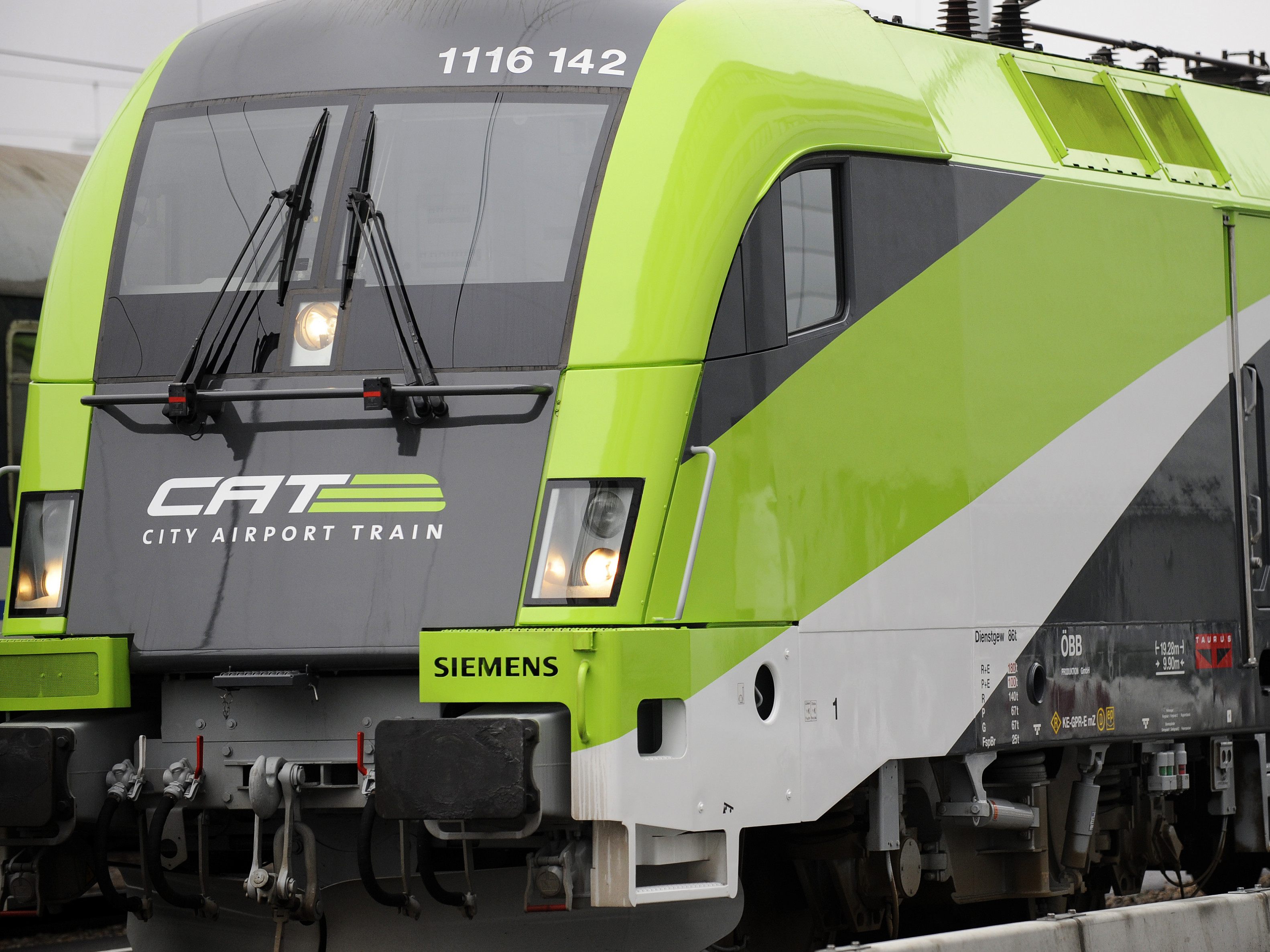 Der CAT verkehrt am Montag im Schienenersatzverkehr zum Flughafen Wien. Der CAT verkehrt am Montag im Schienenersatzverkehr zum Flughafen Wien.