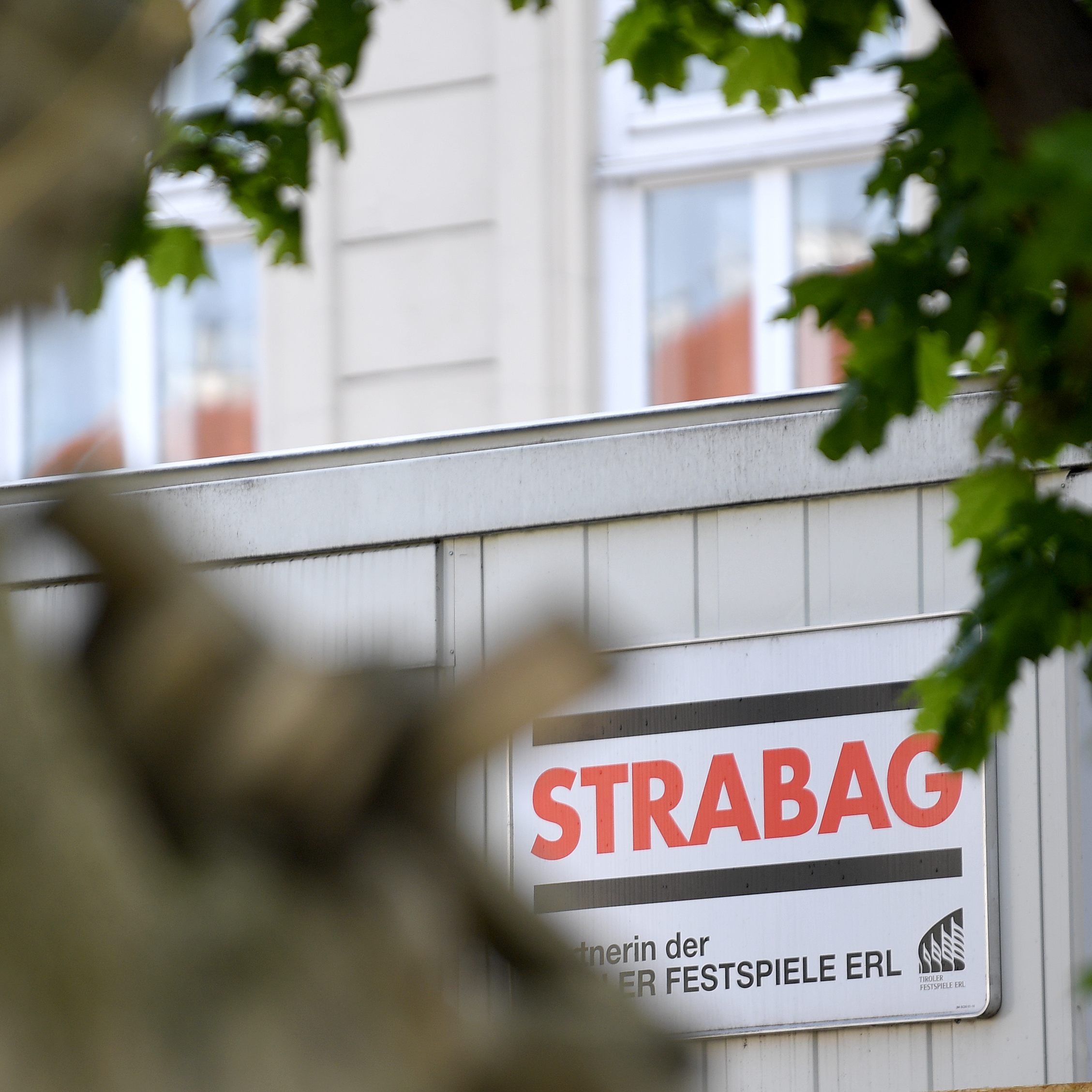 Zuletzt hatte das Kartellgericht entschieden, dass die STRABAG im Fall um ein Baukartell ihren Kronzeugenstatus behalten könne.