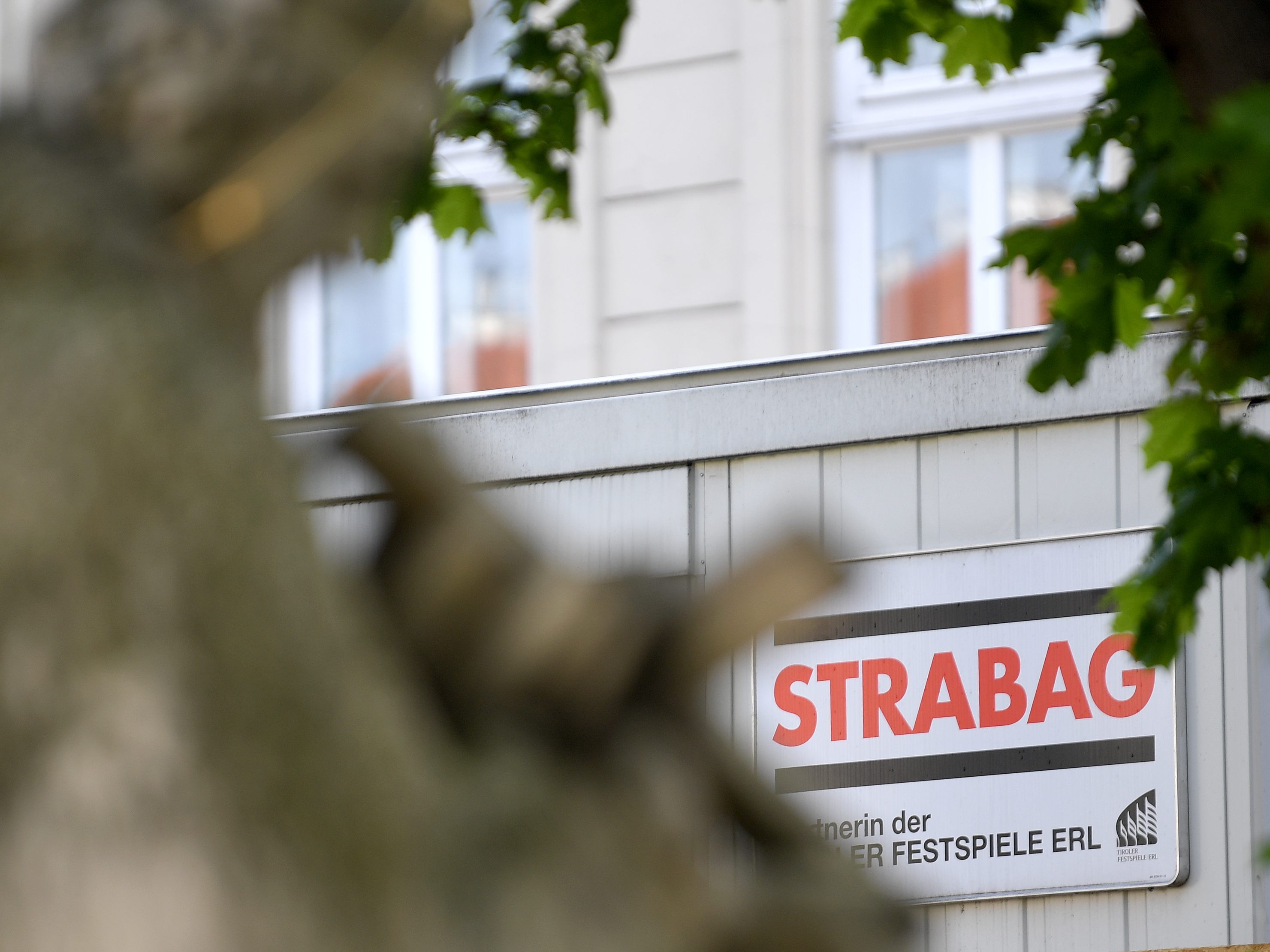 Zuletzt hatte das Kartellgericht entschieden, dass die STRABAG im Fall um ein Baukartell ihren Kronzeugenstatus behalten könne.