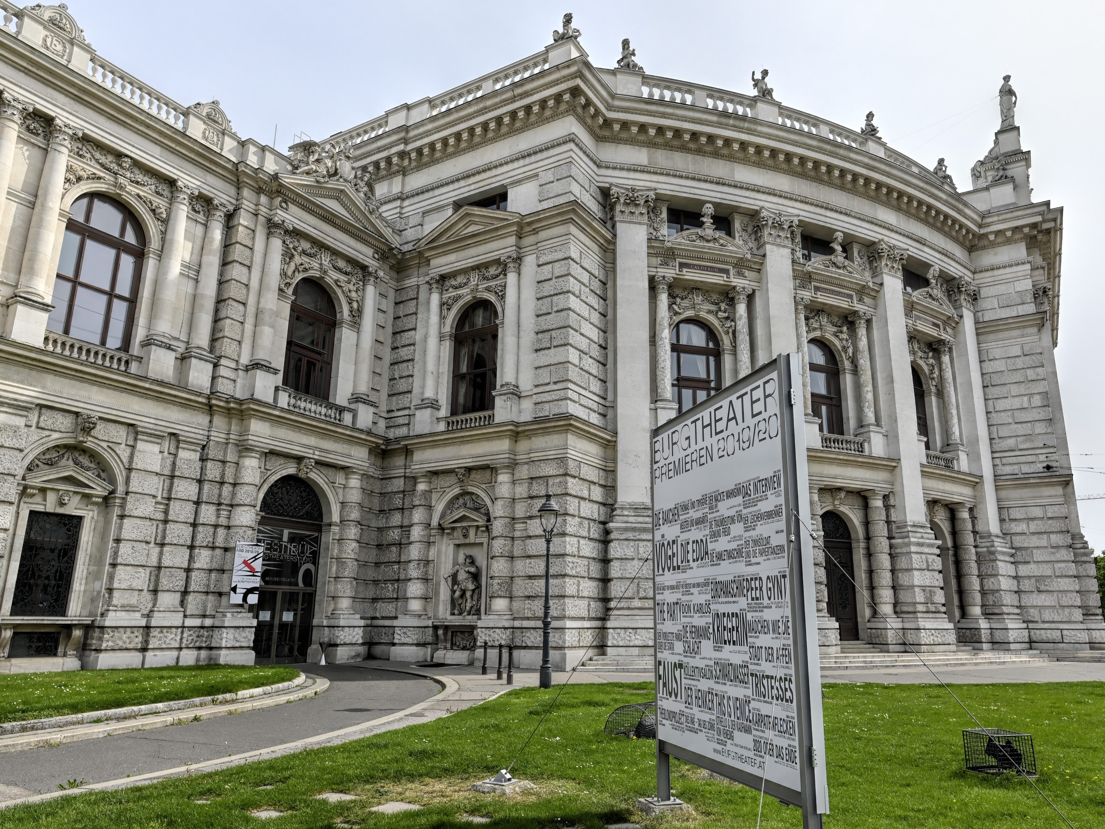 Am Montag und am Dienstag finden die Hearings zur neuen Burgtheater-Direktion statt.