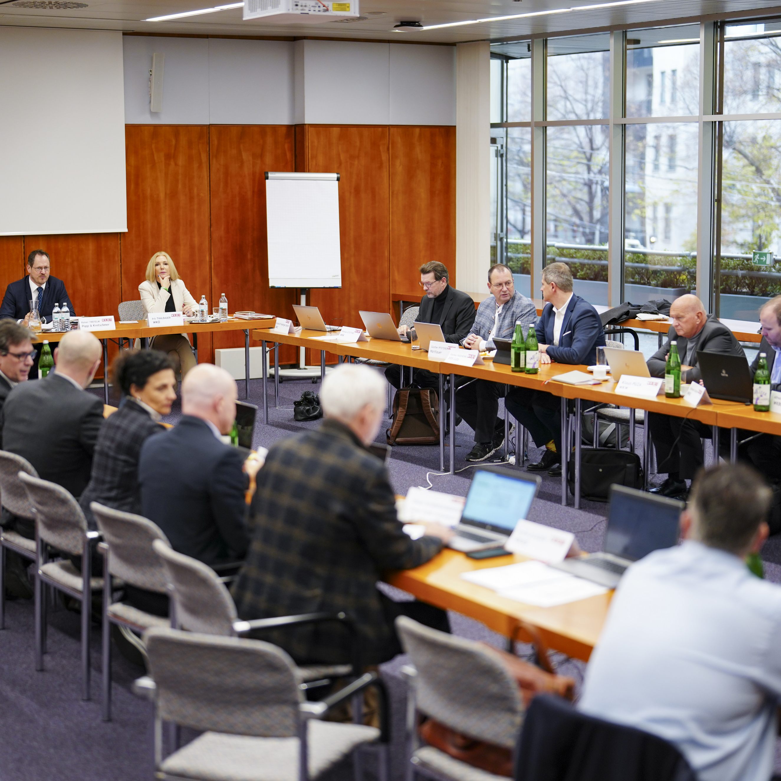 Im Handel gibt es beispielsweise nach vier KV-Verhandlungsrunden noch keine Einigung.