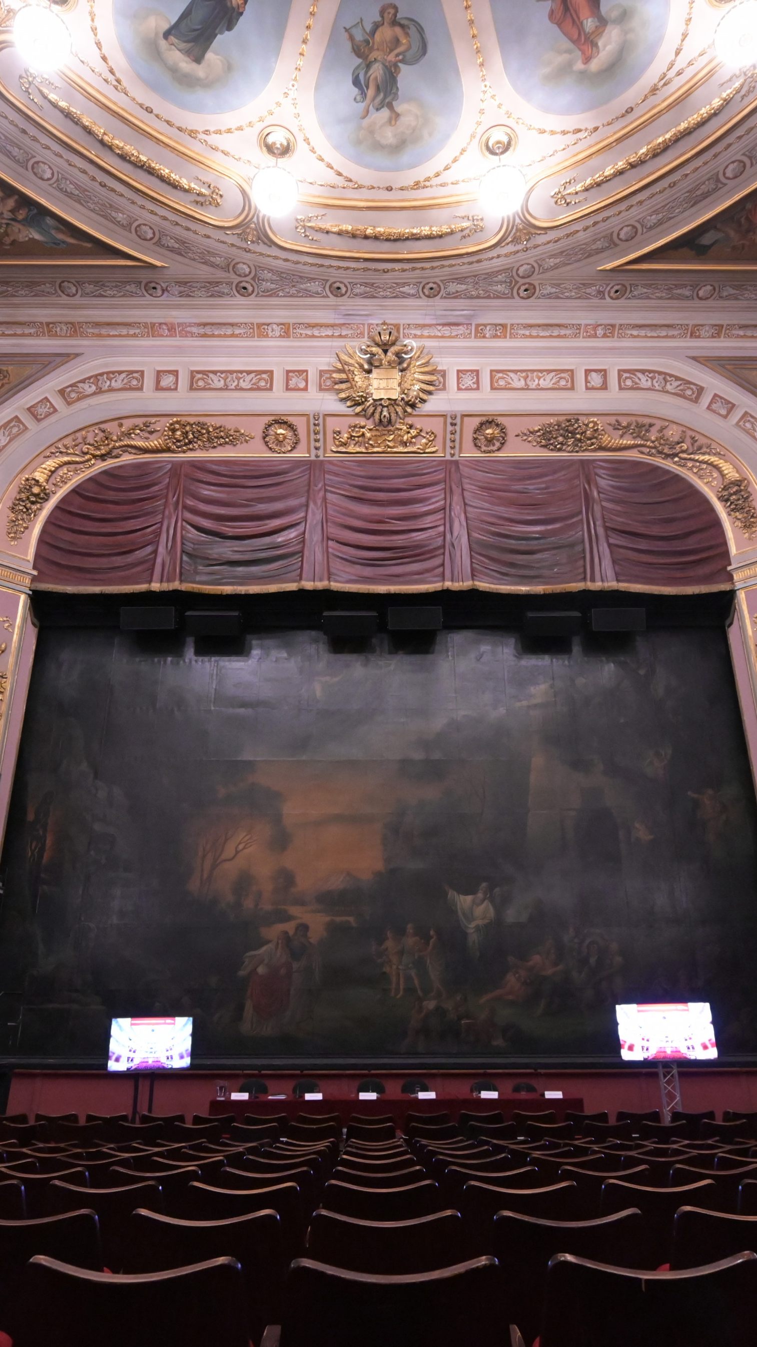 Um den Publikumsschwund in Österreichs Kulturhäusern entgegenzuwirken wurde das neue Portal "Klassikticket" gegründet.