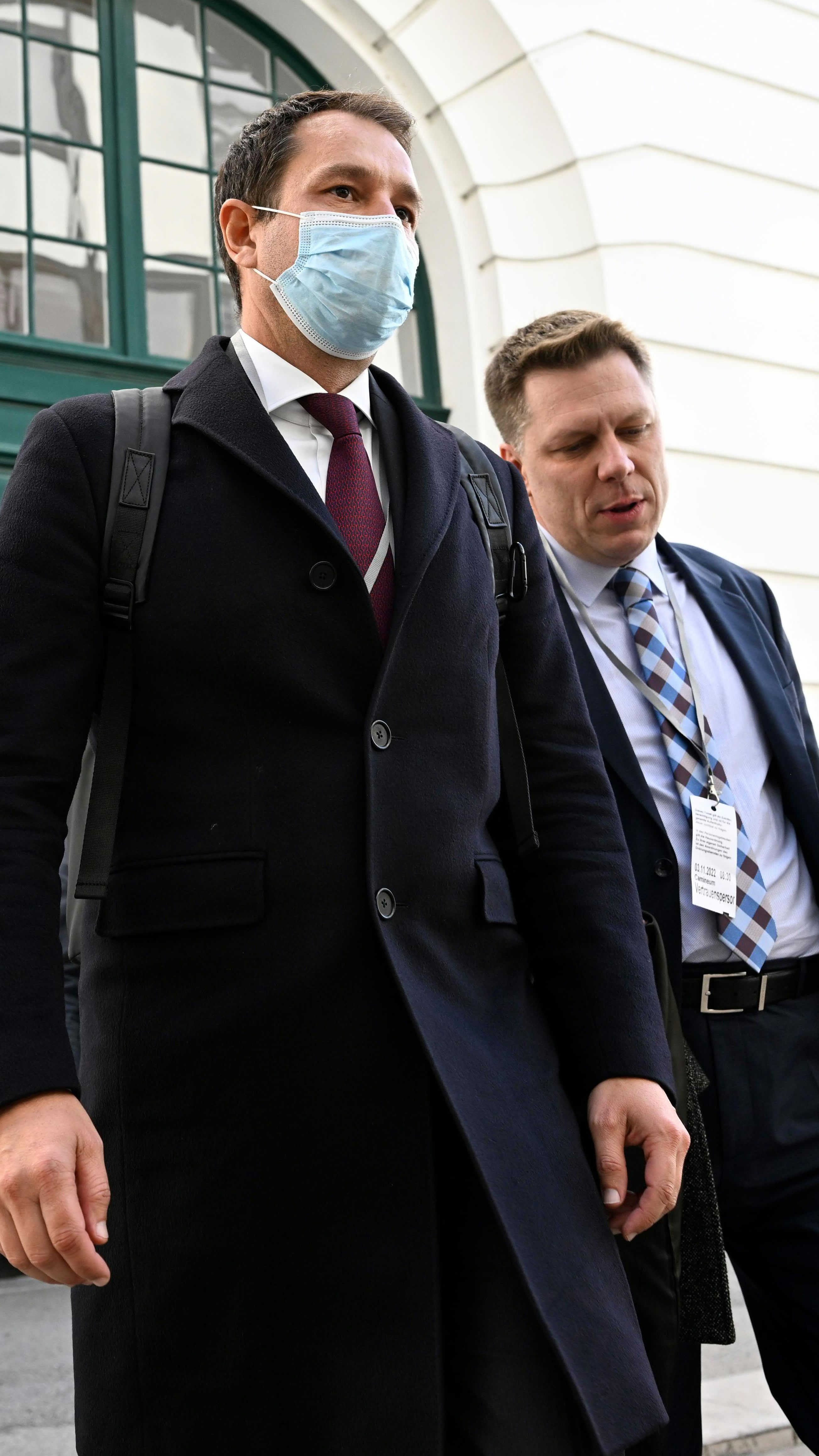 Thomas Schmid (Ex-ÖBAG-Chef) und sein Anwalt Roland Kier beim U-Ausschuss am Donnerstag.