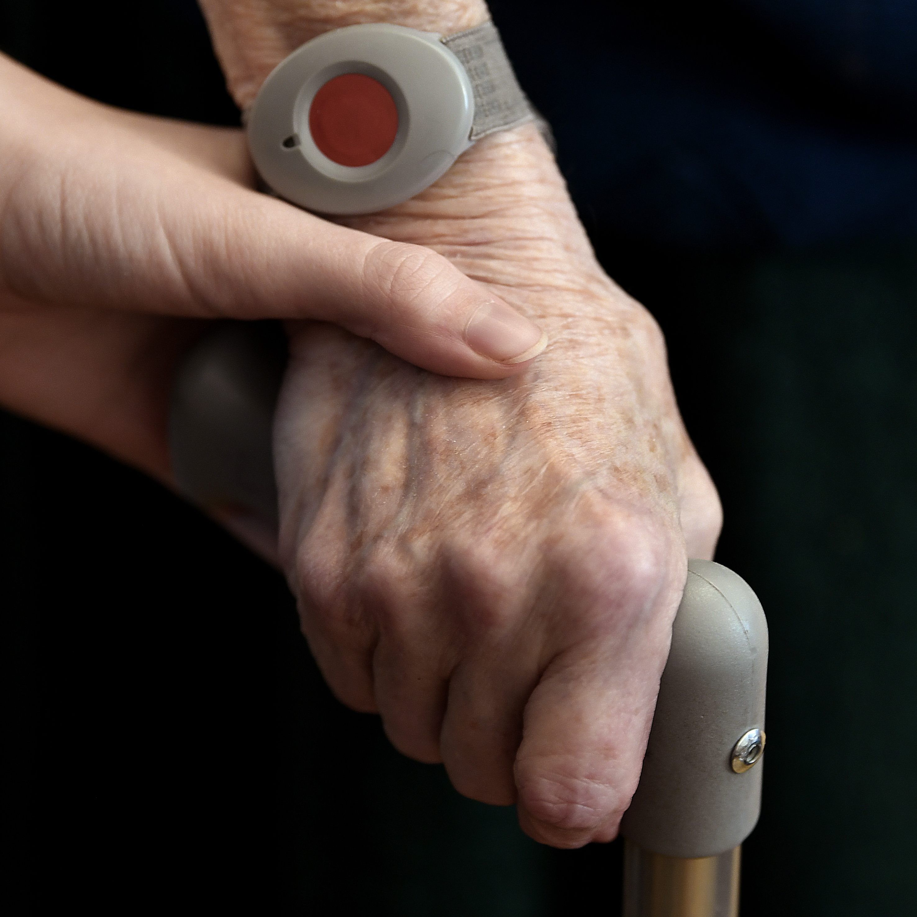 2025 solle es in Wien 4.500 Bezieher der Ausbildungsprämie in der Pflege geben.