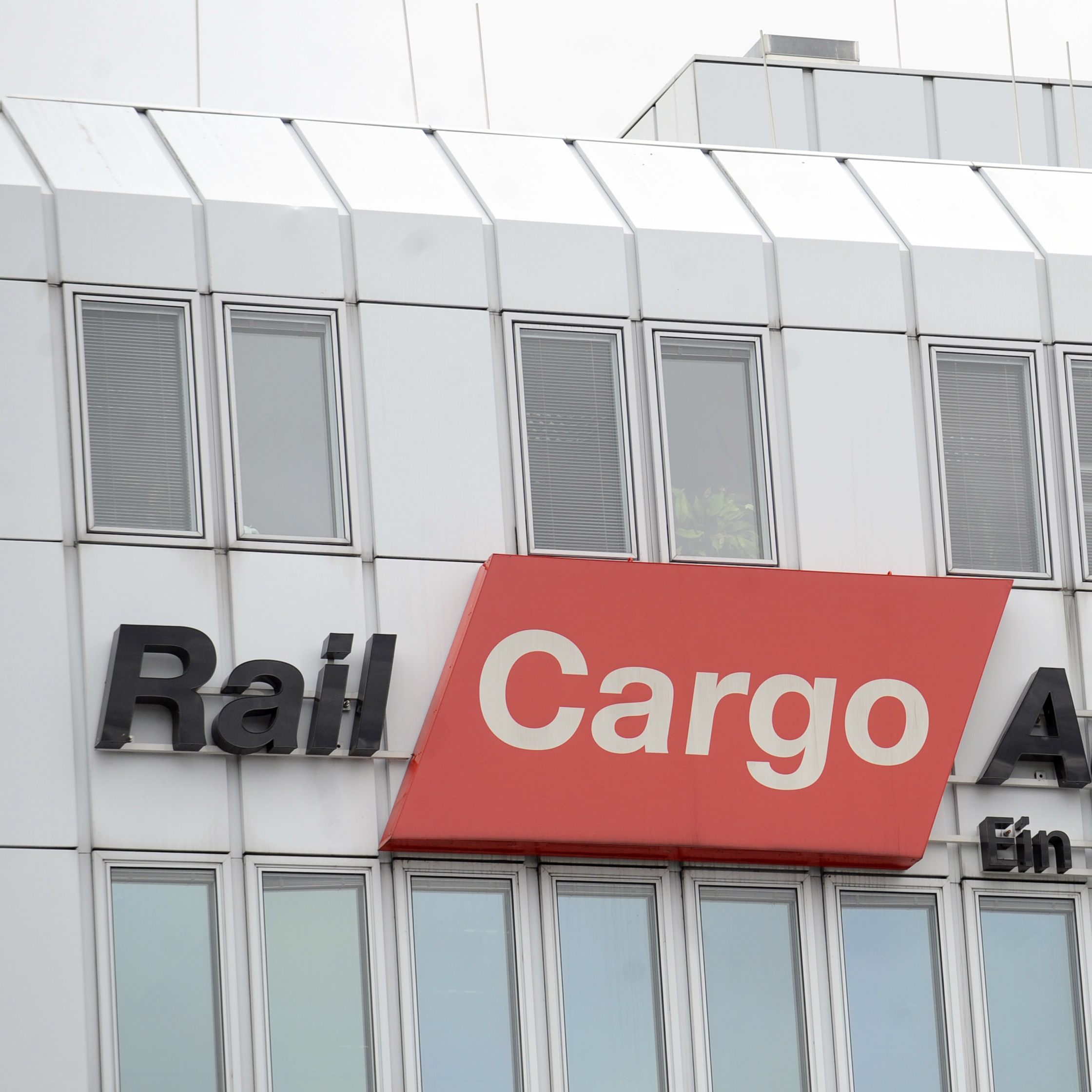 Die ÖBB Rail Cargo Group will in Österreich ihre Preise um bis zu "20 plus" Prozent anheben.