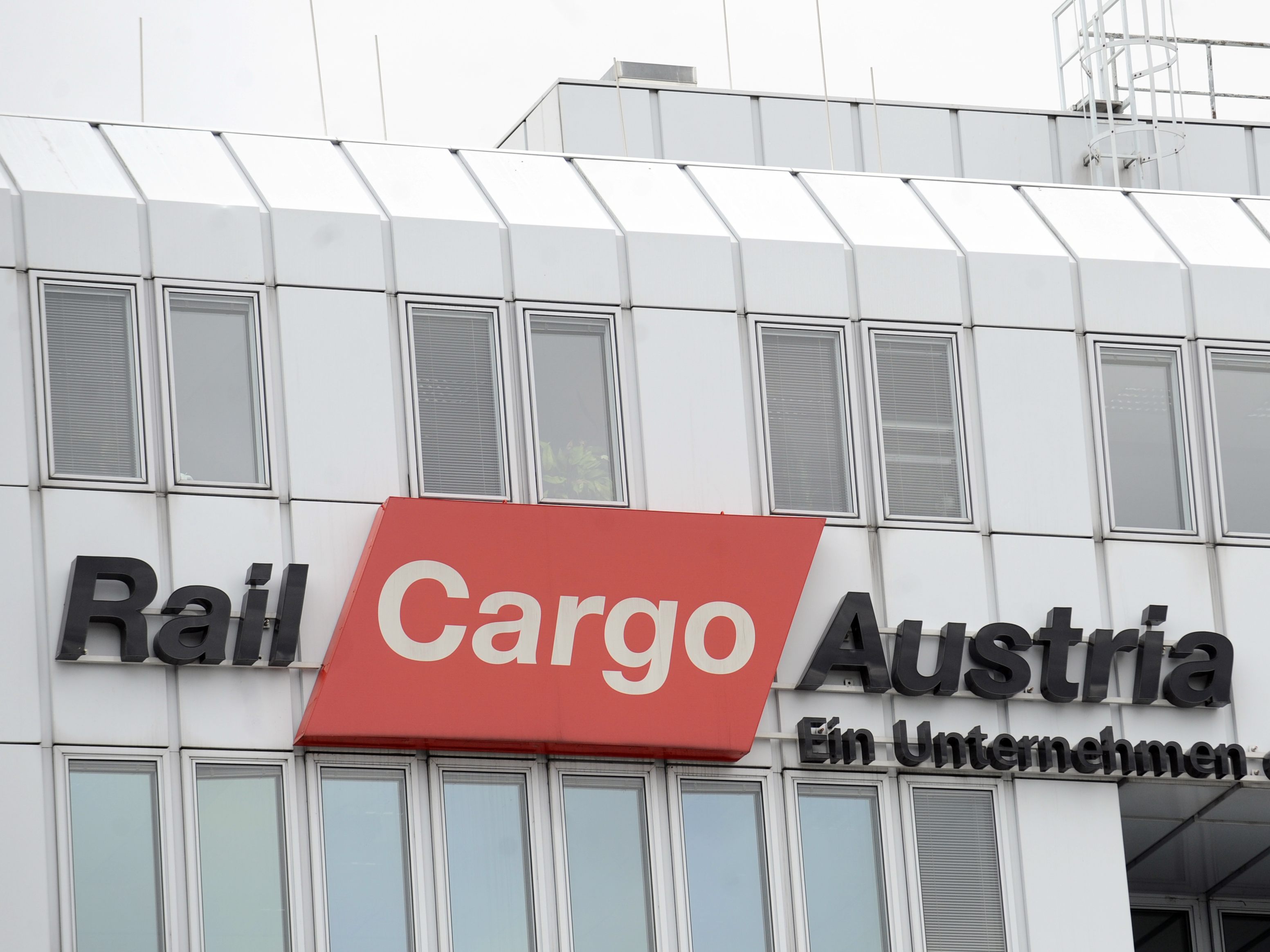 Die ÖBB Rail Cargo Group will in Österreich ihre Preise um bis zu "20 plus" Prozent anheben.