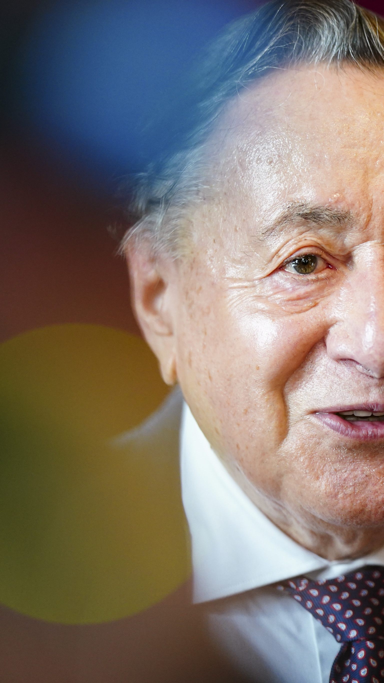 Lugner rührt wieder Werbetrommel für Lieblingsthema Sonntagsöffnung.