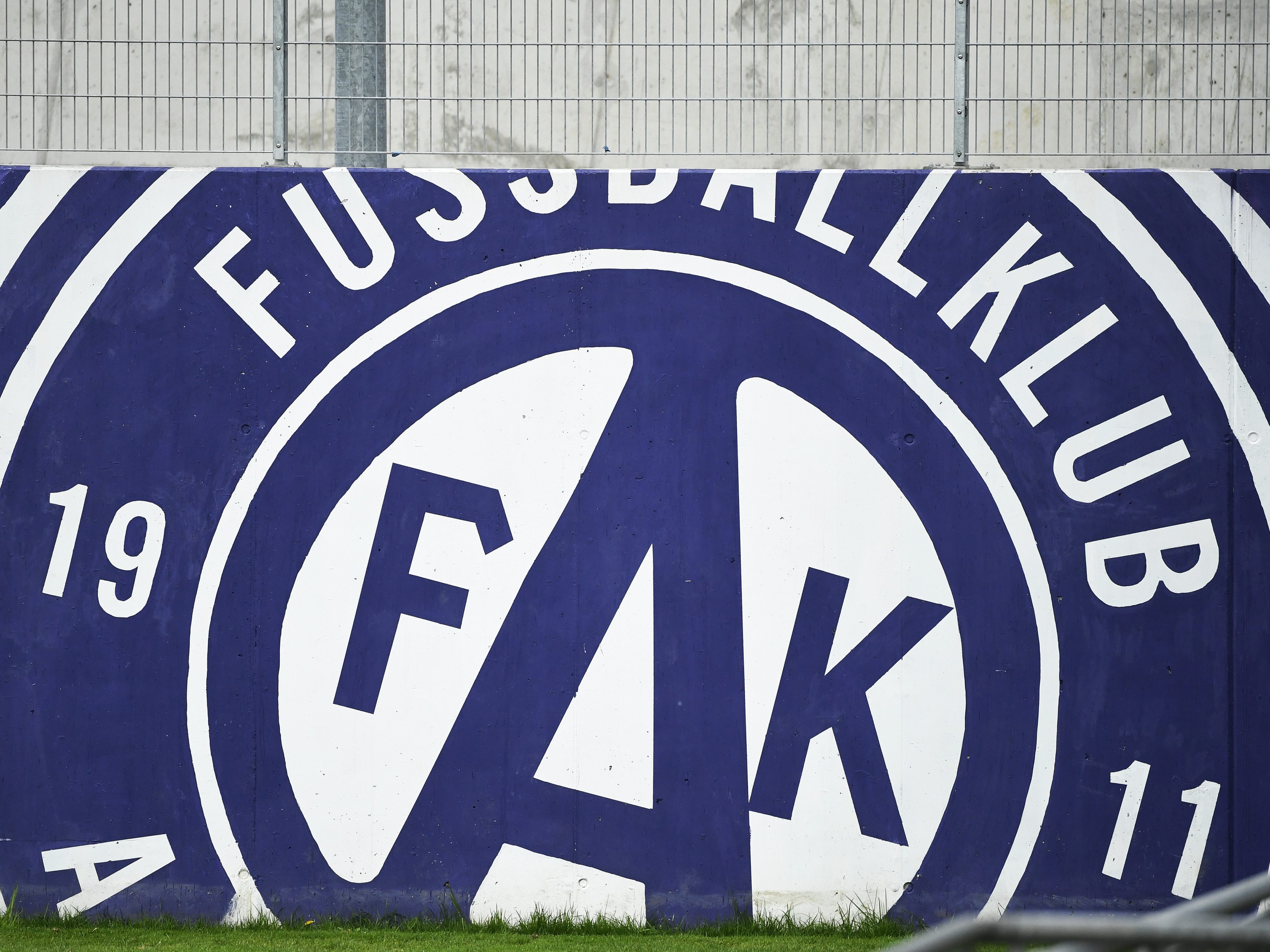 Die Entscheidung in der Trainer-Frage soll bei der Wiener Austria bis Mitte Dezember fallen. Die Entscheidung in der Trainer-Frage soll bei der Wiener Austria bis Mitte Dezember fallen.