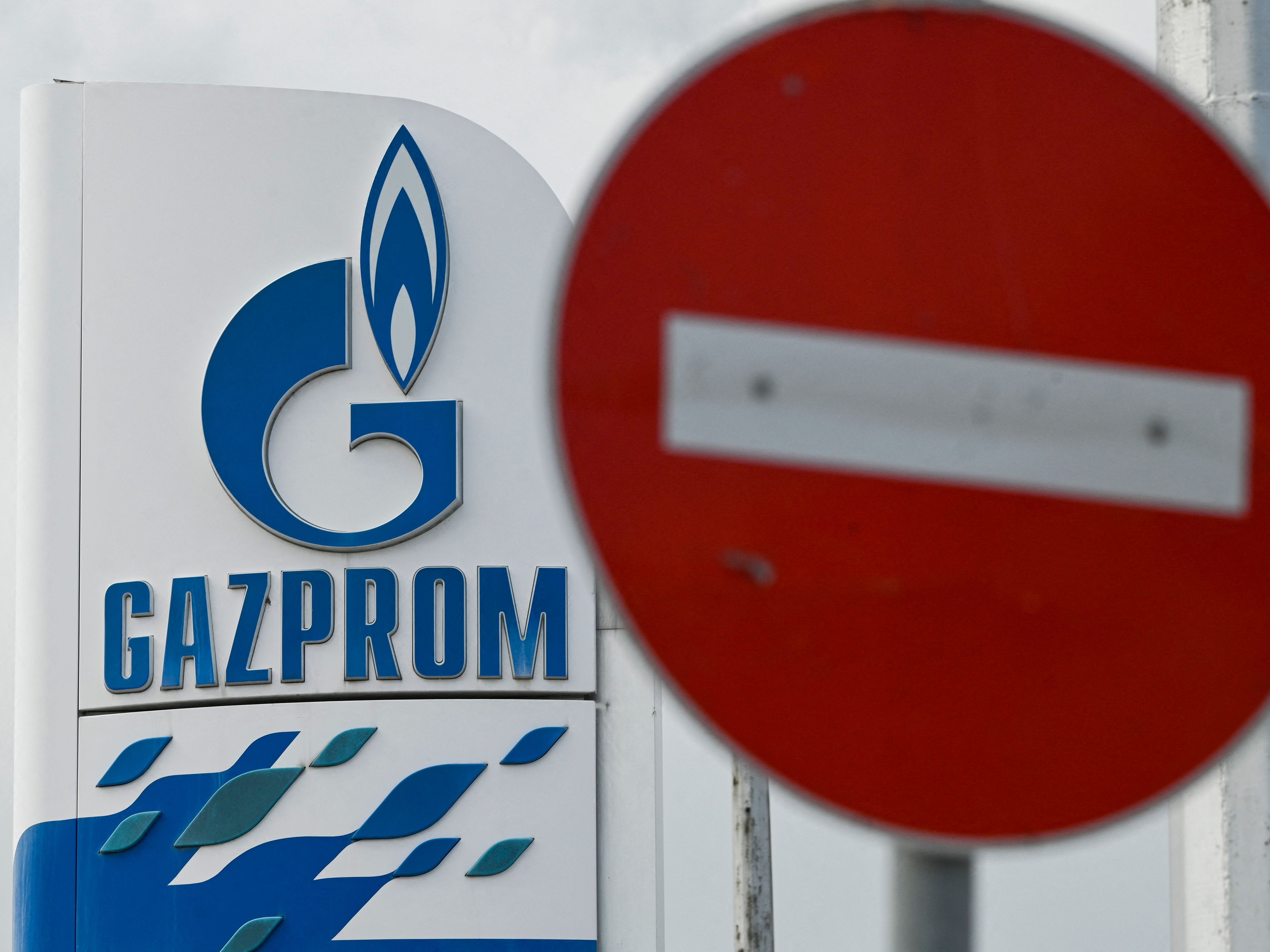 Gazprom droht erneut mit einer Drosselung der Gas-Lieferungen. Gazprom droht erneut mit einer Drosselung der Gas-Lieferungen.