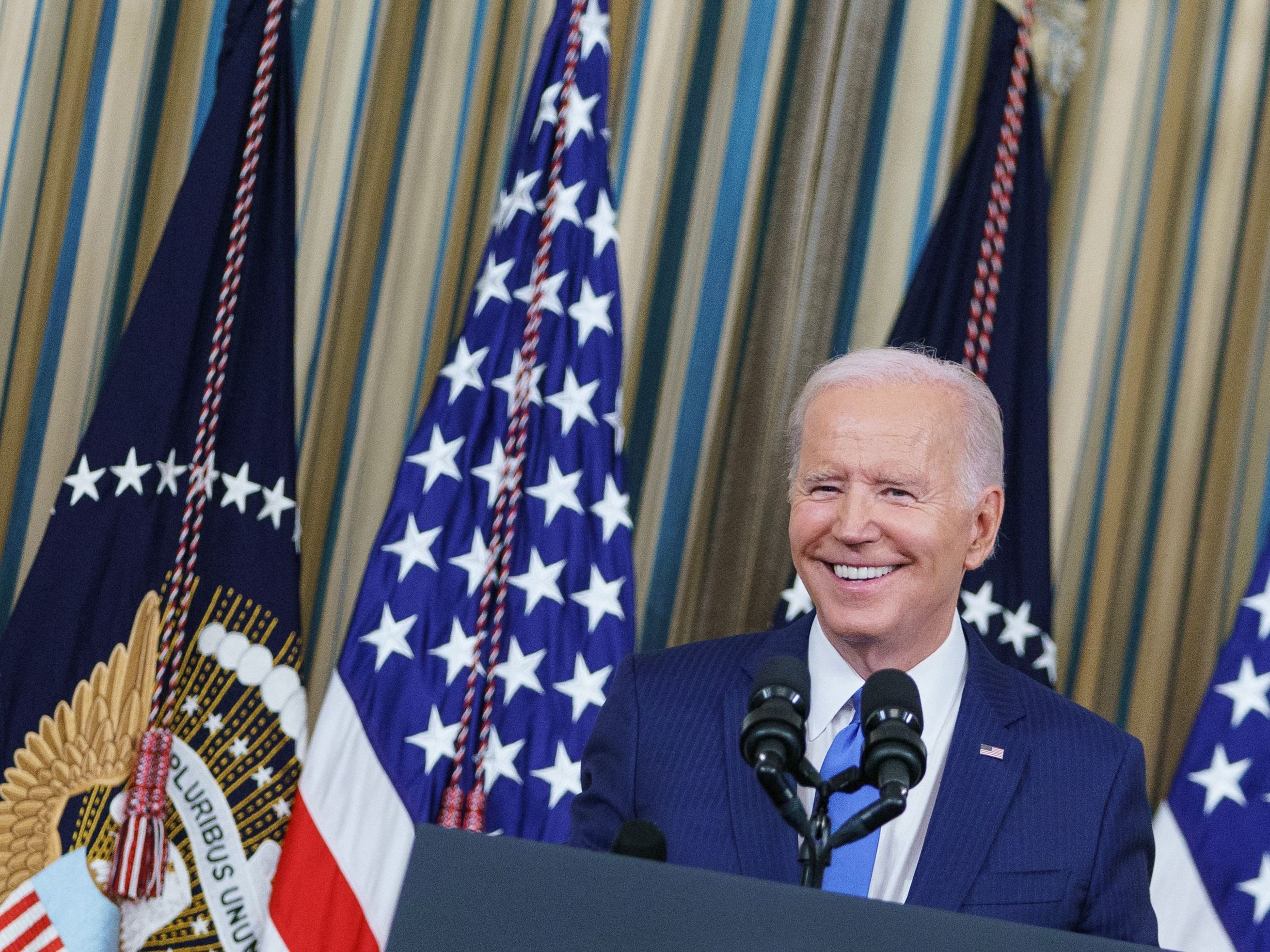 US-Präsident Biden bietet den Republikanern eine Zusammenarbeit an. US-Präsident Biden bietet den Republikanern eine Zusammenarbeit an.