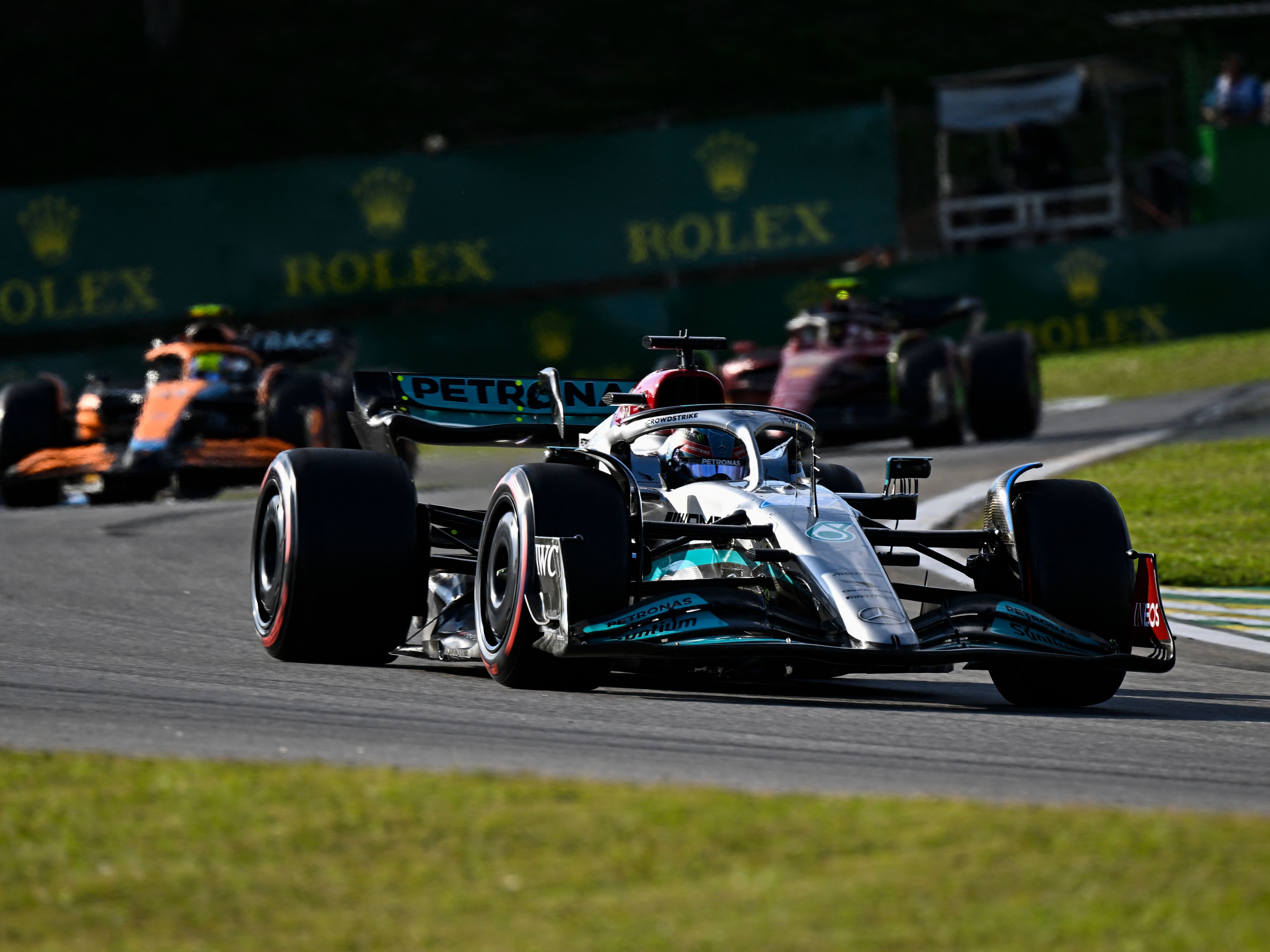 George Russell startet von der Pole Position in den GP in Sao Paulo.