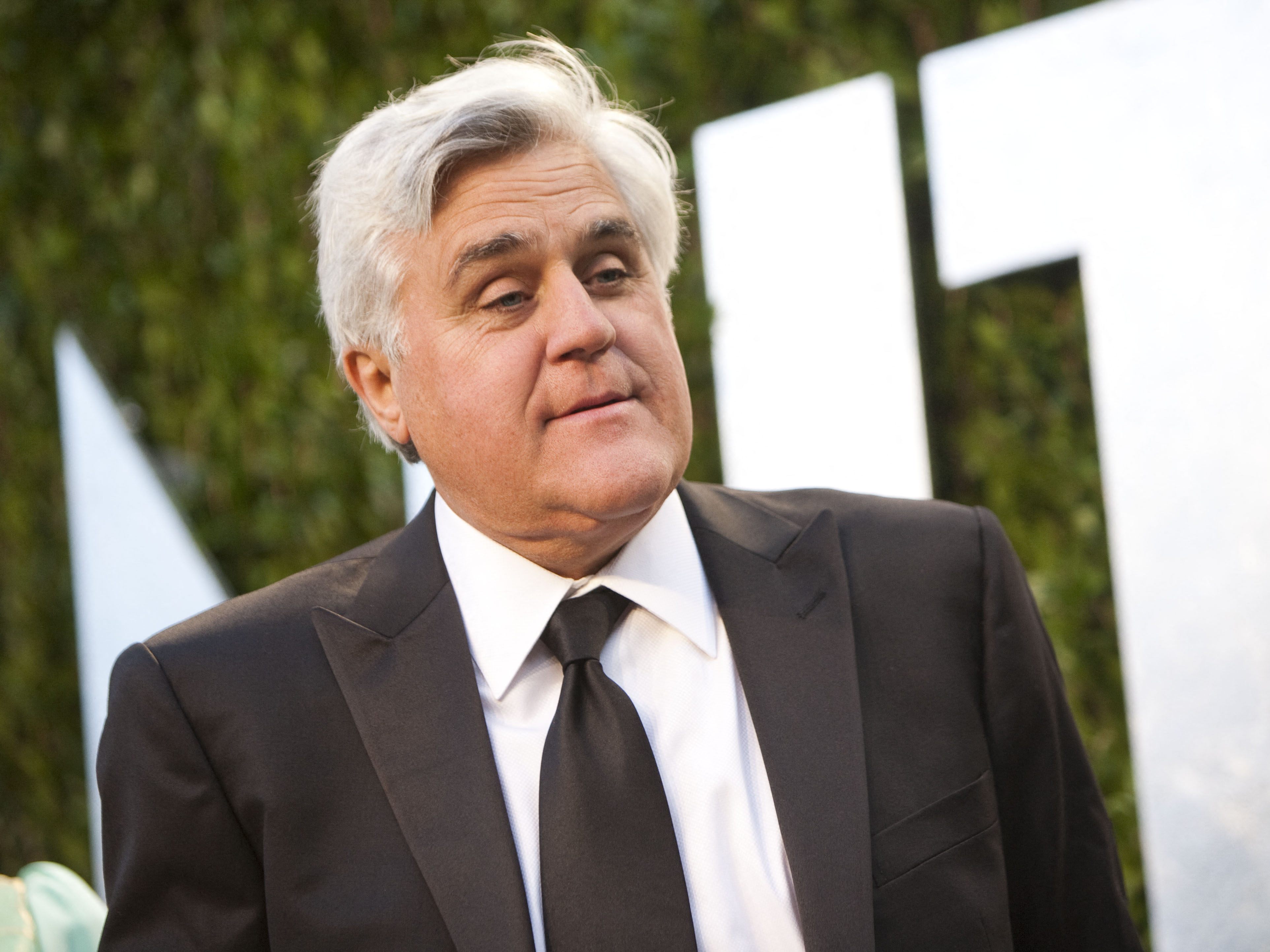 US-Moderator Jay Leno wurde erlitt bei einem Unfall schwere Verbrennungen im Gesicht. US-Moderator Jay Leno wurde erlitt bei einem Unfall schwere Verbrennungen im Gesicht.