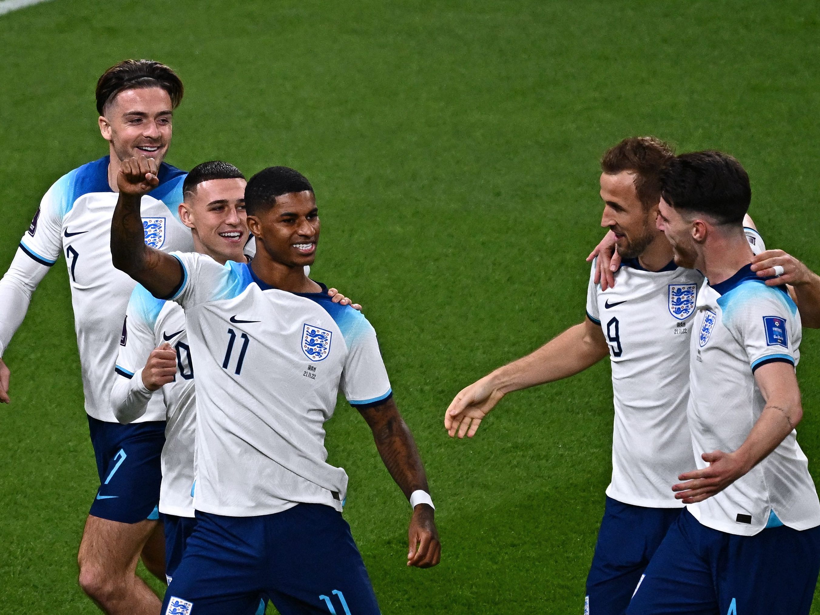 Englands "Three Lions" feierten bei ihrem WM-Auftakt einen souveränen Sieg. Englands "Three Lions" feierten bei ihrem WM-Auftakt einen souveränen Sieg.
