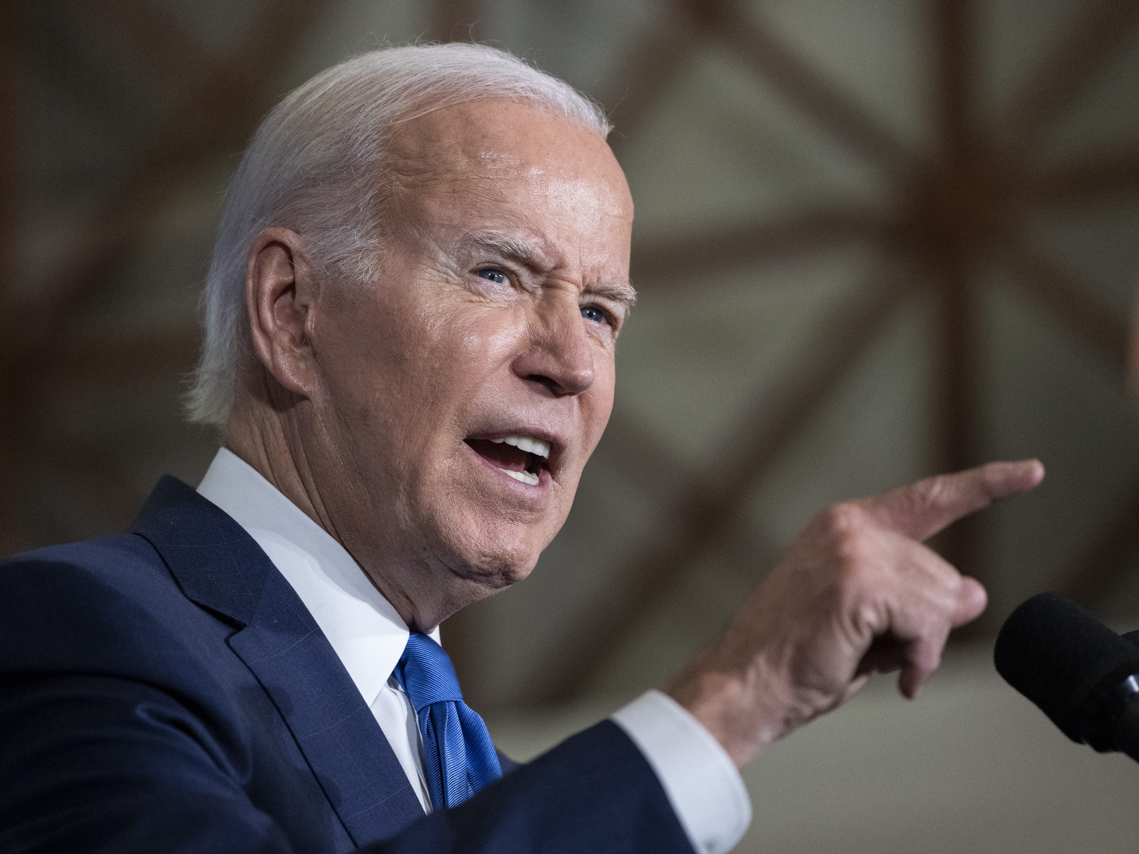 Joe Biden warnt wenige Tage vor den Midterms vor einer Bedrohung für die Demokratie.