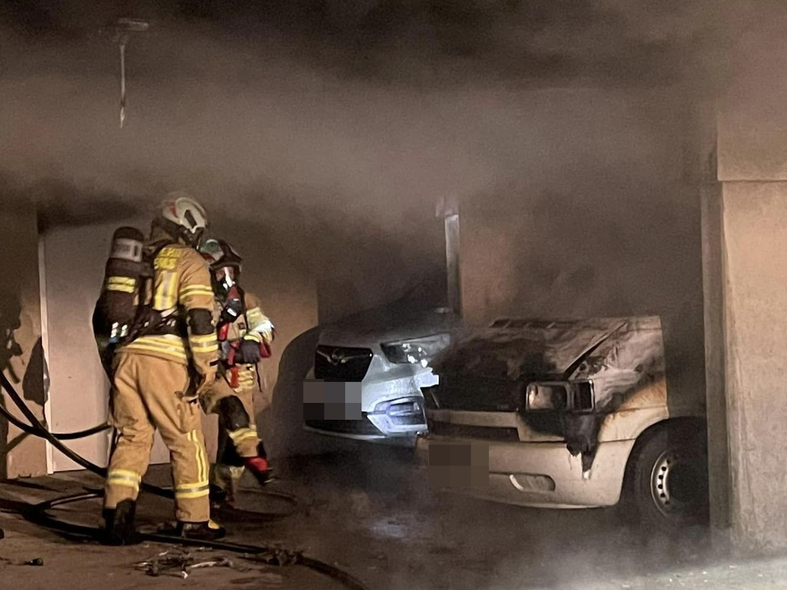 In Hohenems geriet ein VW Bus in Brand.