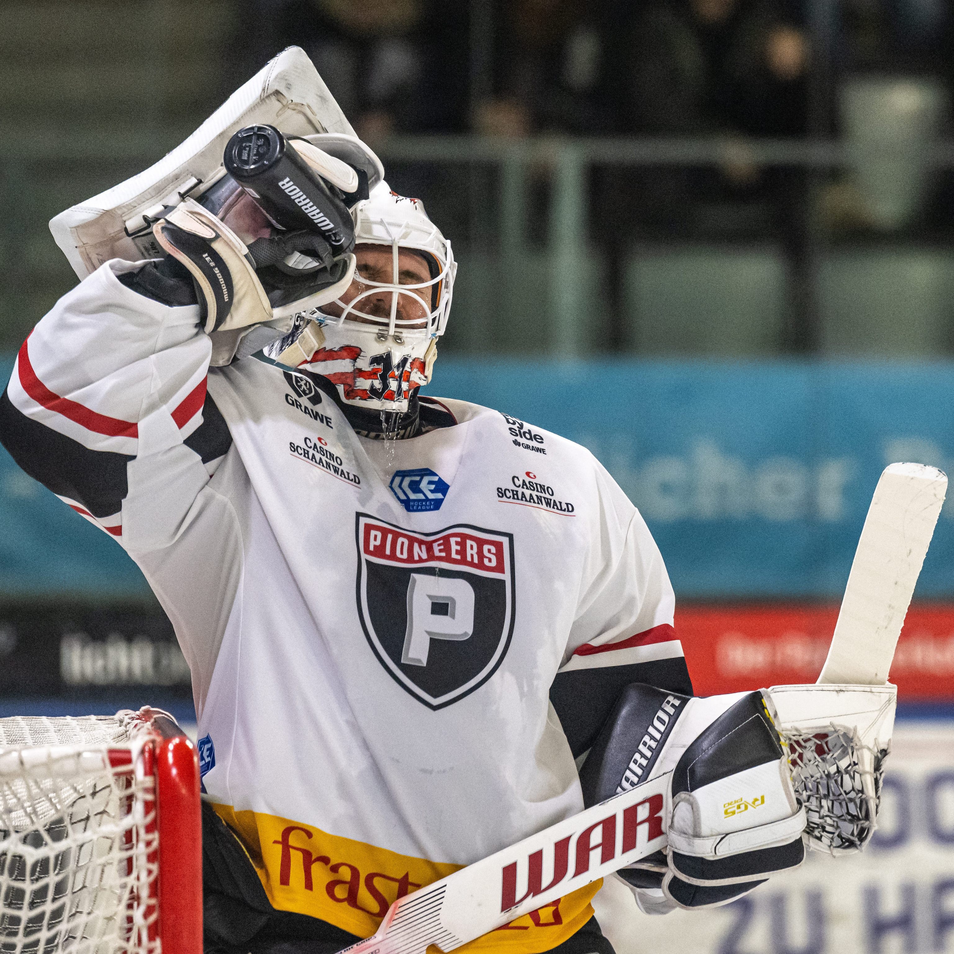 Auch Torhüter Madlener konnte die heutige Niederlage nicht verhindern.