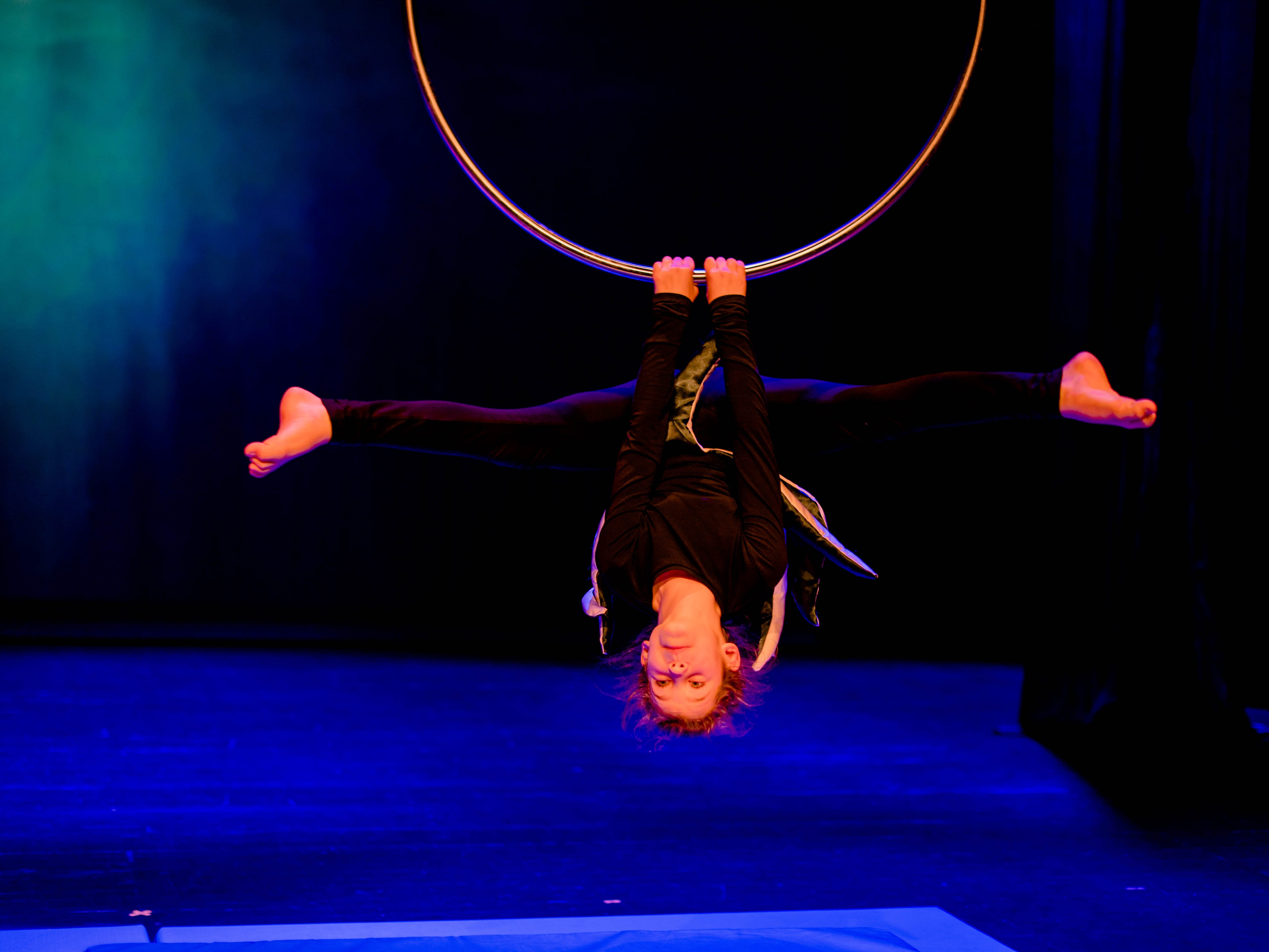 Am 12./13. November präsentiert der Ganz kleine Zirkus sein neues Stück Geist.Reich Am 12./13. November präsentiert der Ganz kleine Zirkus sein neues Stück Geist.Reich