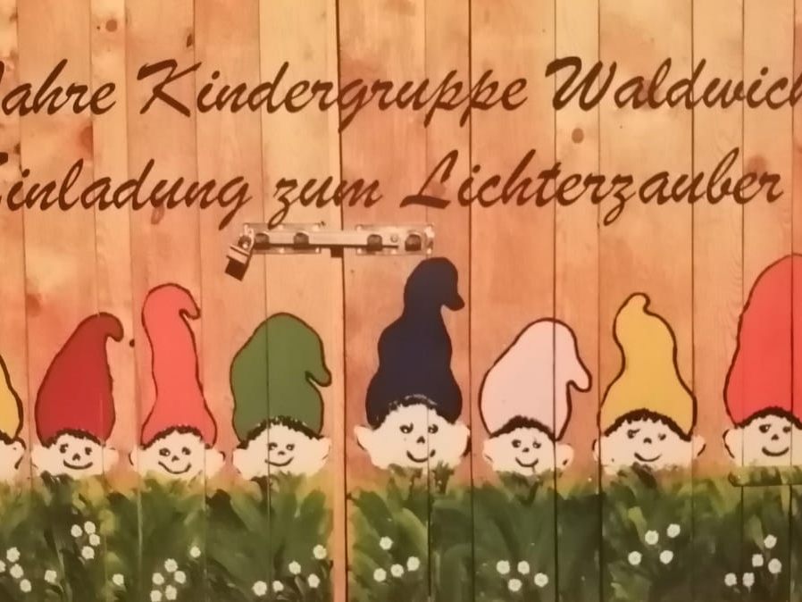 Lichterzauber der Kindergruppe Waldwichtel Nüziders