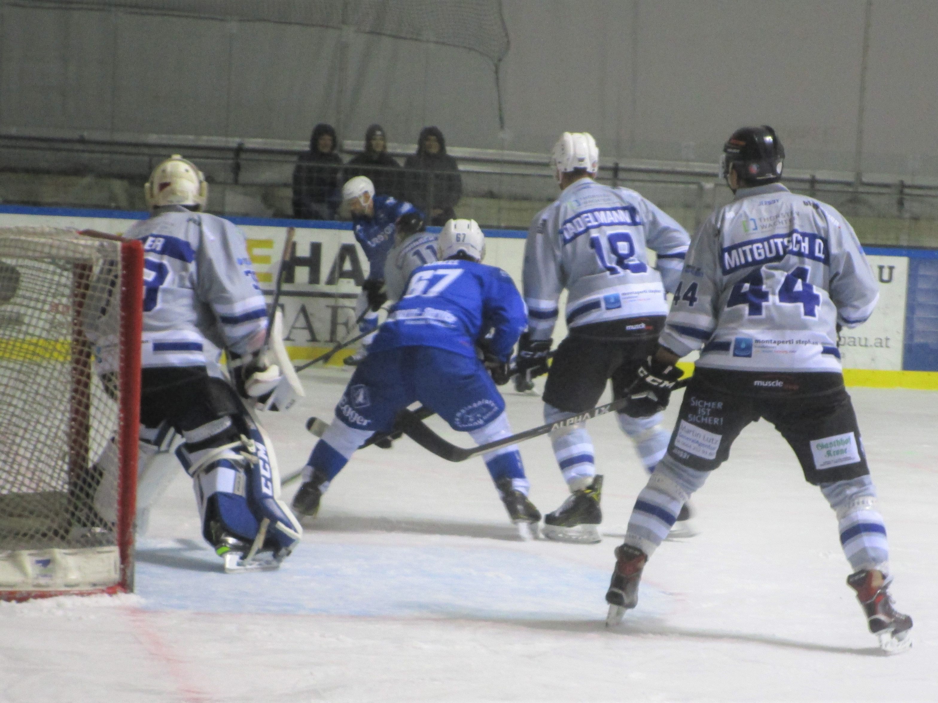 Topscorer Lukas Thöny (#97) auf Torlauer