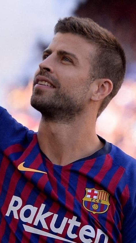 Gerard Piqué kündigt seinen Rücktritt an.