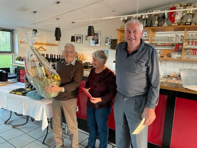 Sieger von links nach rechts: Walter Knecht (1. Platz), Karin Sonderegger ( 2. Platz) und Alfred Kleboth (3. Platz)