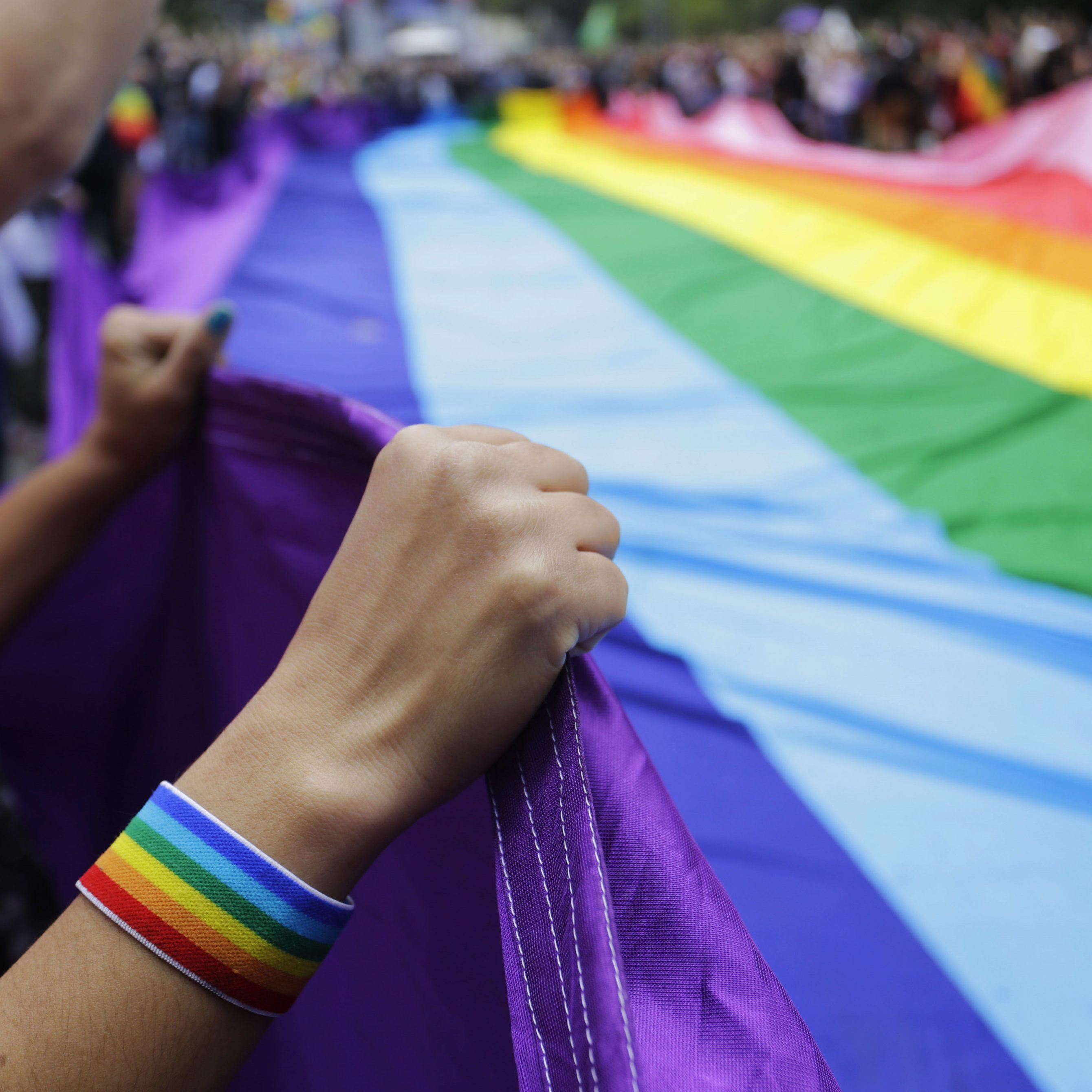 Bei dem Deutschen handelt es sich nicht um den ersten Fan, der während der WM aufgrund der offenen Darstellung von Regenbogen-Farben Probleme mit der Polizei bekommen haben soll.