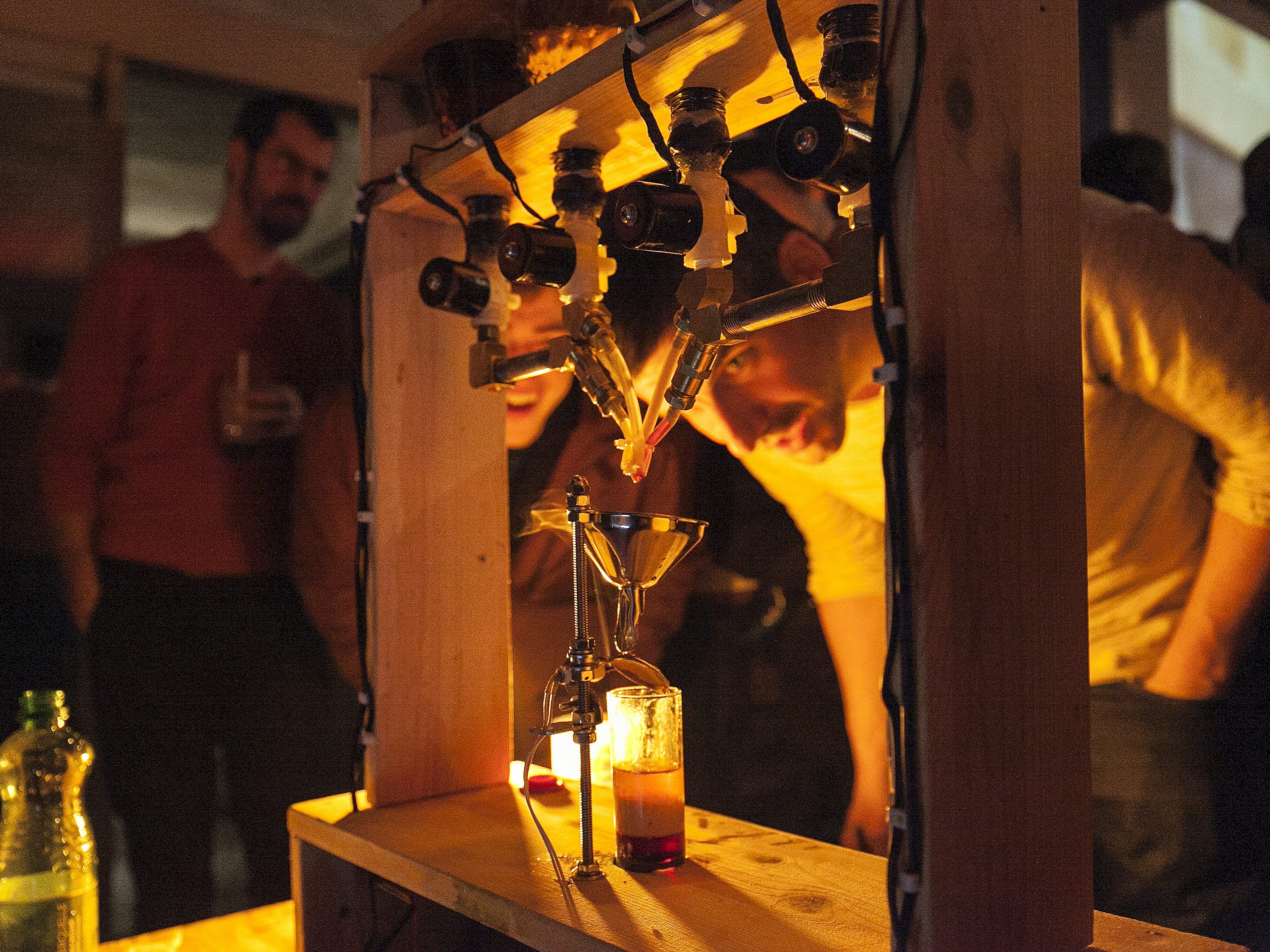 Das Festival für Cocktailrobotik steigt wieder im Wiener MQ.