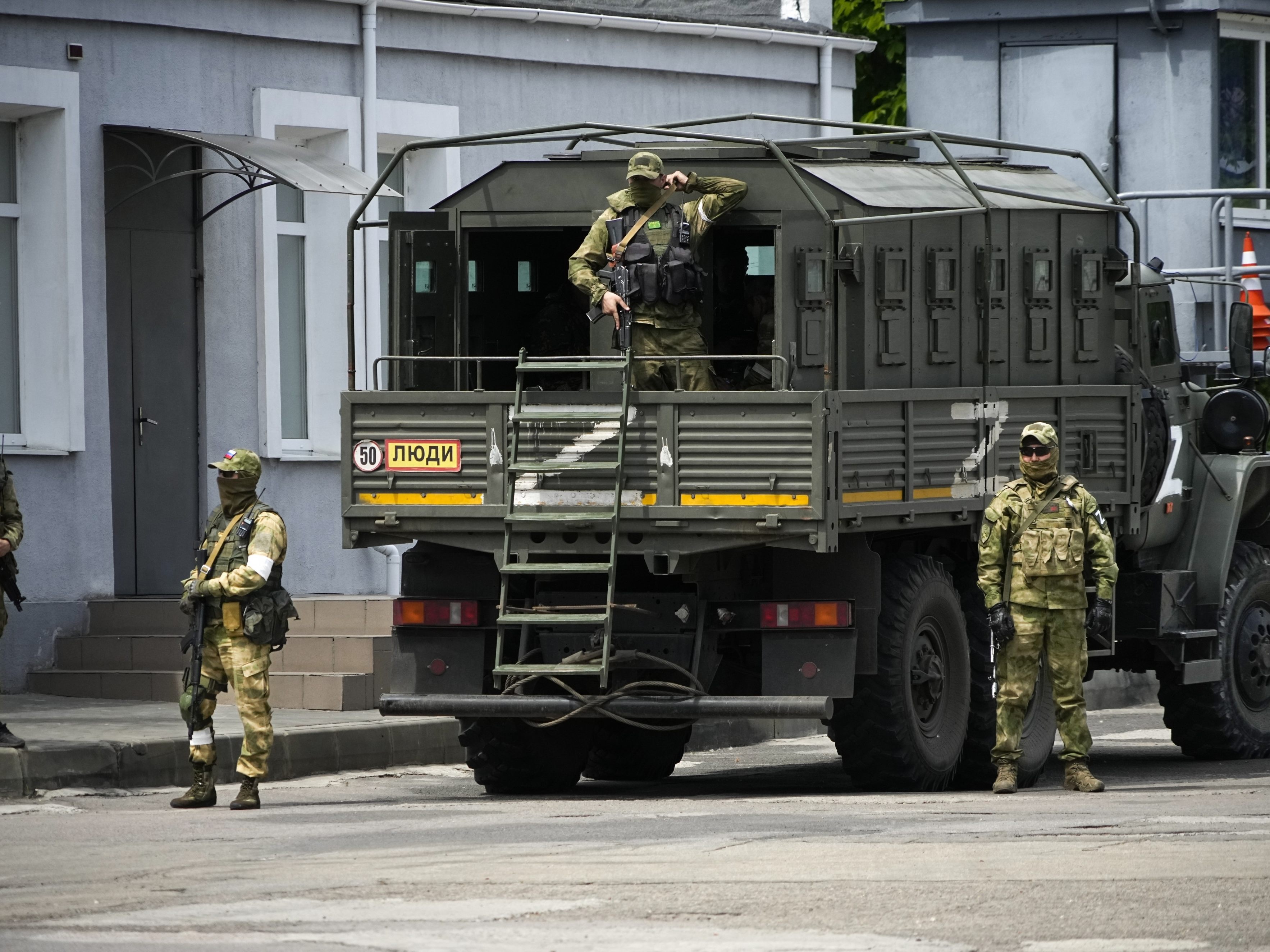 Russland zieht seine Truppen aus dem ukrainischen Cherson ab. Russland zieht seine Truppen aus dem ukrainischen Cherson ab.
