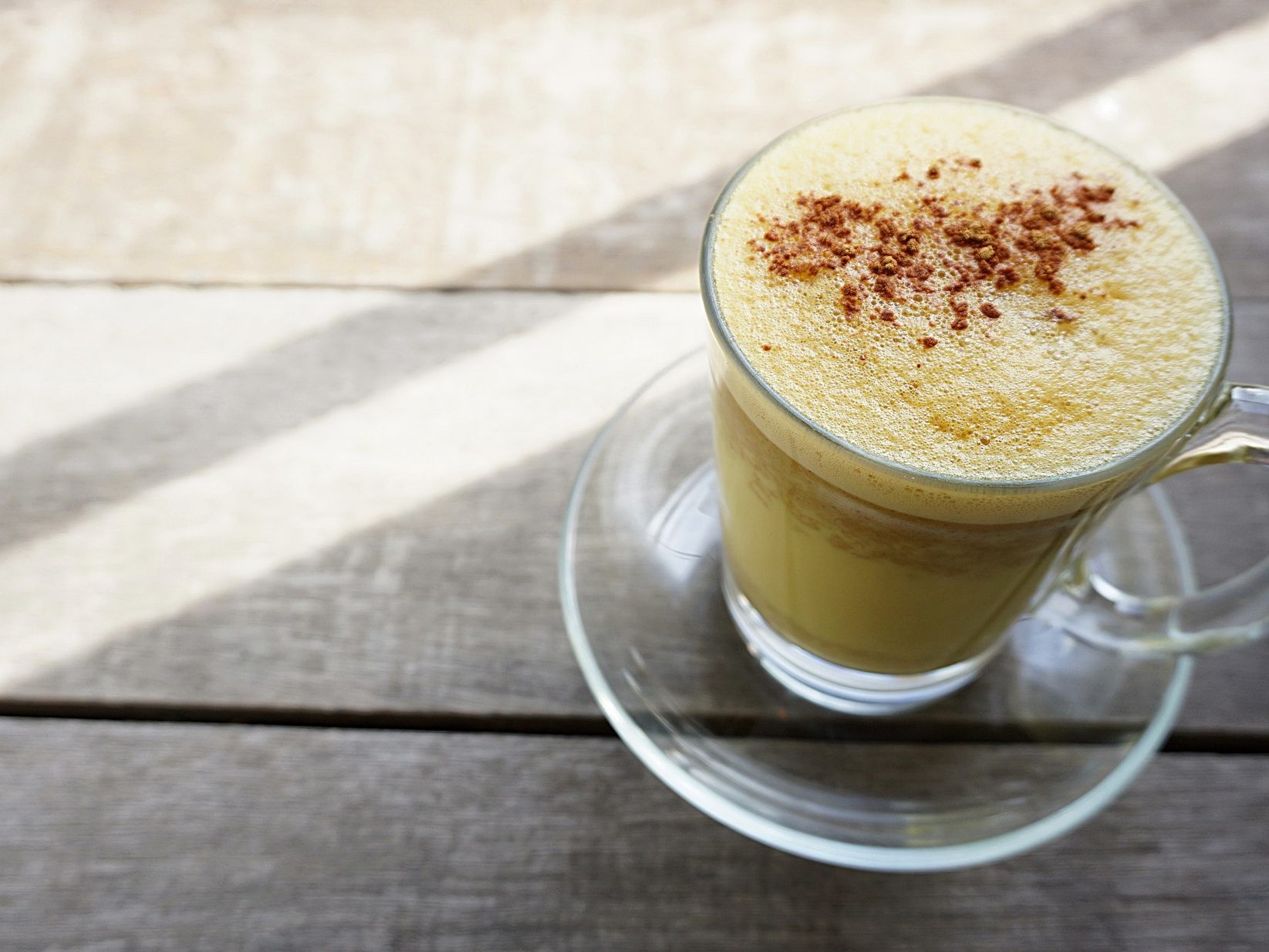 Die "goldene Milch" wirkt entzündungshemmend und unterstütz das Immunsystem. Die "goldene Milch" wirkt entzündungshemmend und unterstütz das Immunsystem.