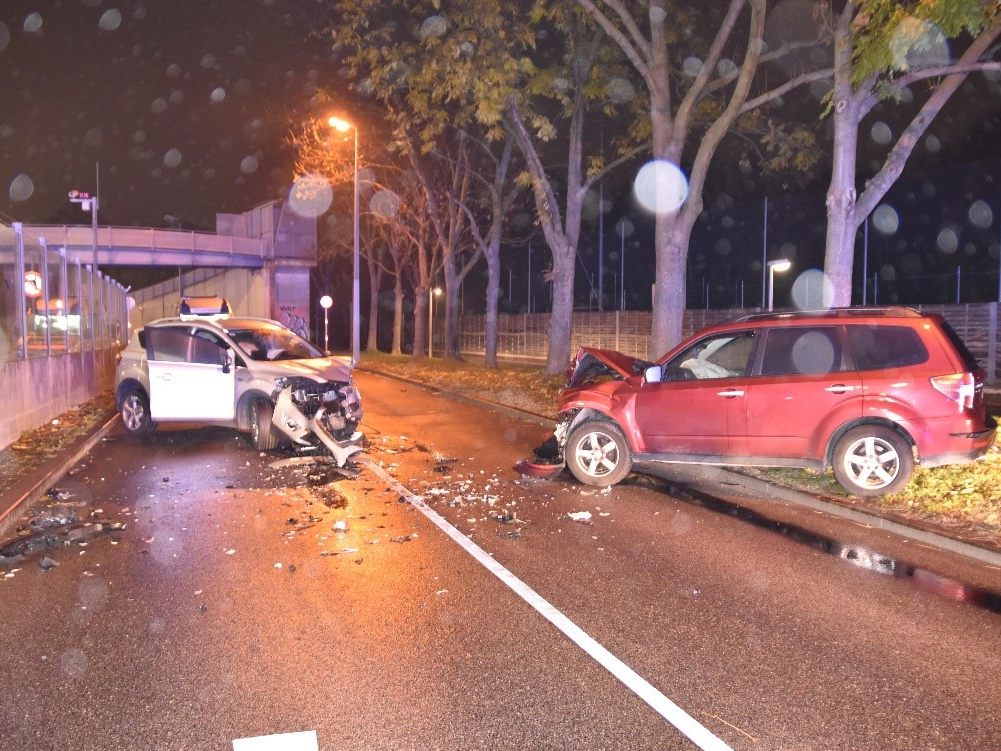 In Wien-Donaustadt gab es einen Frontalcrash. In Wien-Donaustadt gab es einen Frontalcrash.