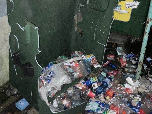 Das Ausmaß der Halloween-Eskalationen in Wien-Floridsdorf.