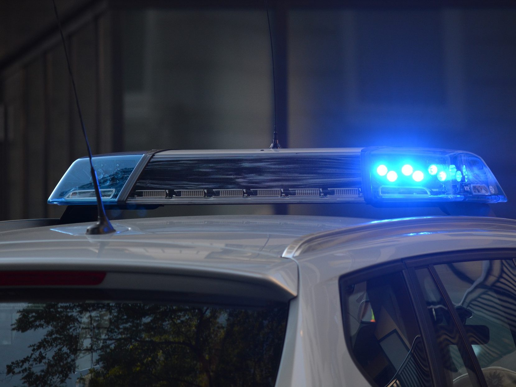 Ein 20-jähriger Pkw-Lenker ohne Führerschein lieferte sich eine Verfolgungsjagd mit der Wiener Polizei.