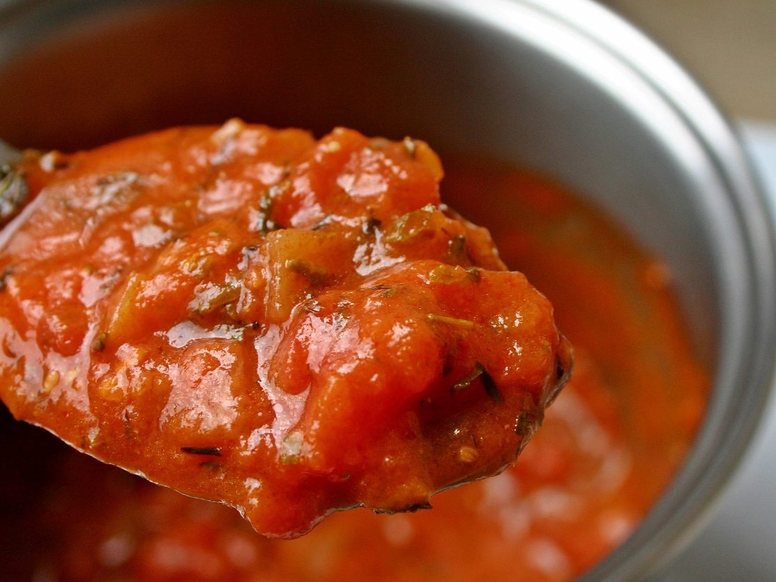 Tomatensoßen im Test: So unappetitlich fiel das Ergebnis aus.